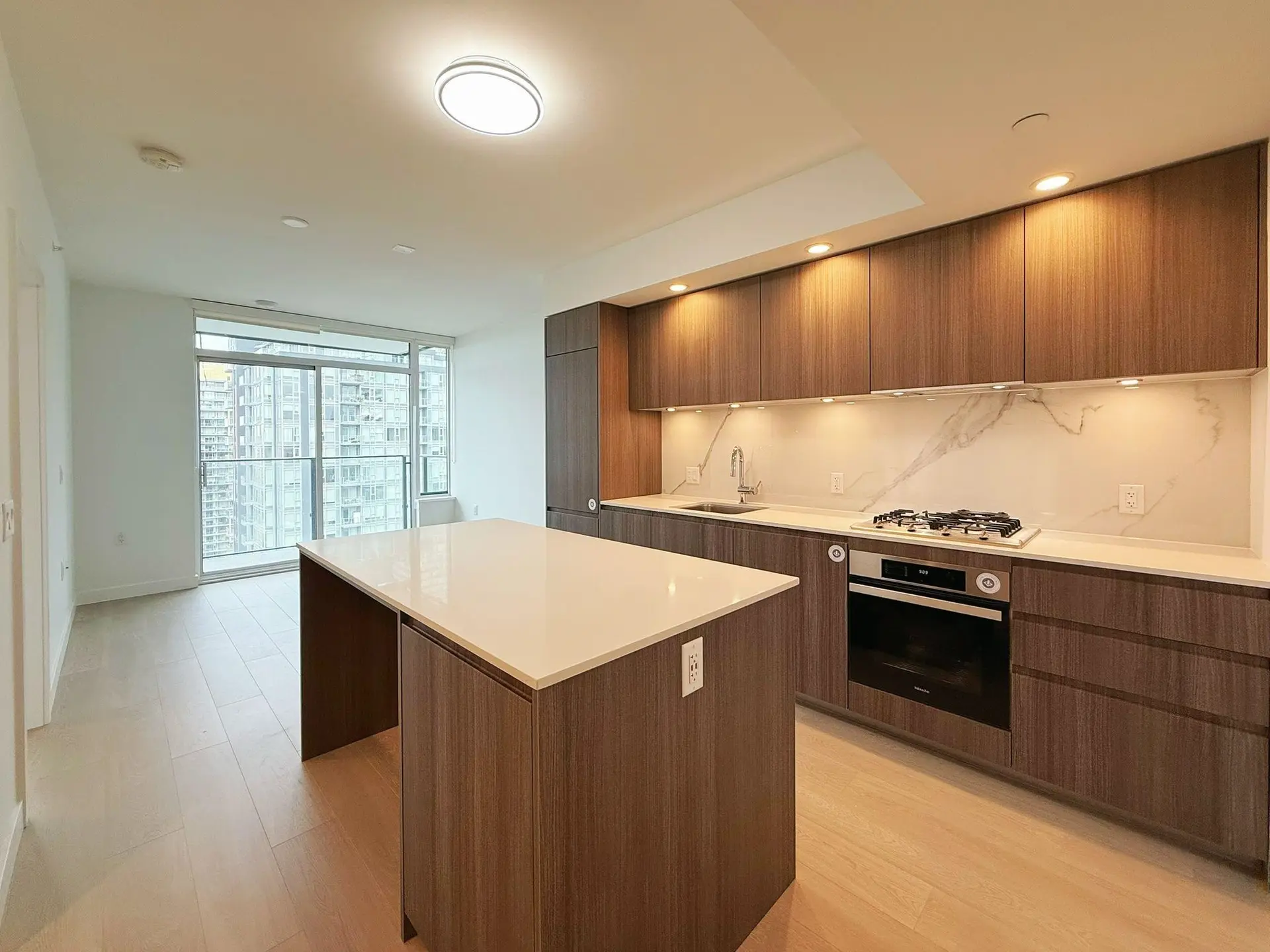 #2008 6537 Telford Avenue - Image 1