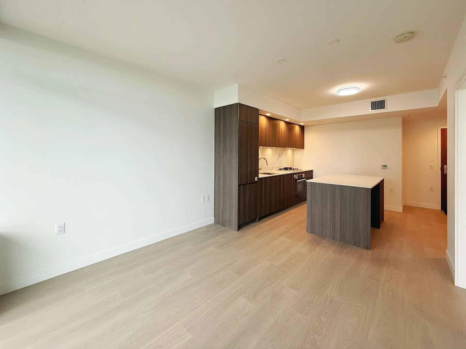 #2008 6537 Telford Avenue - Image 4