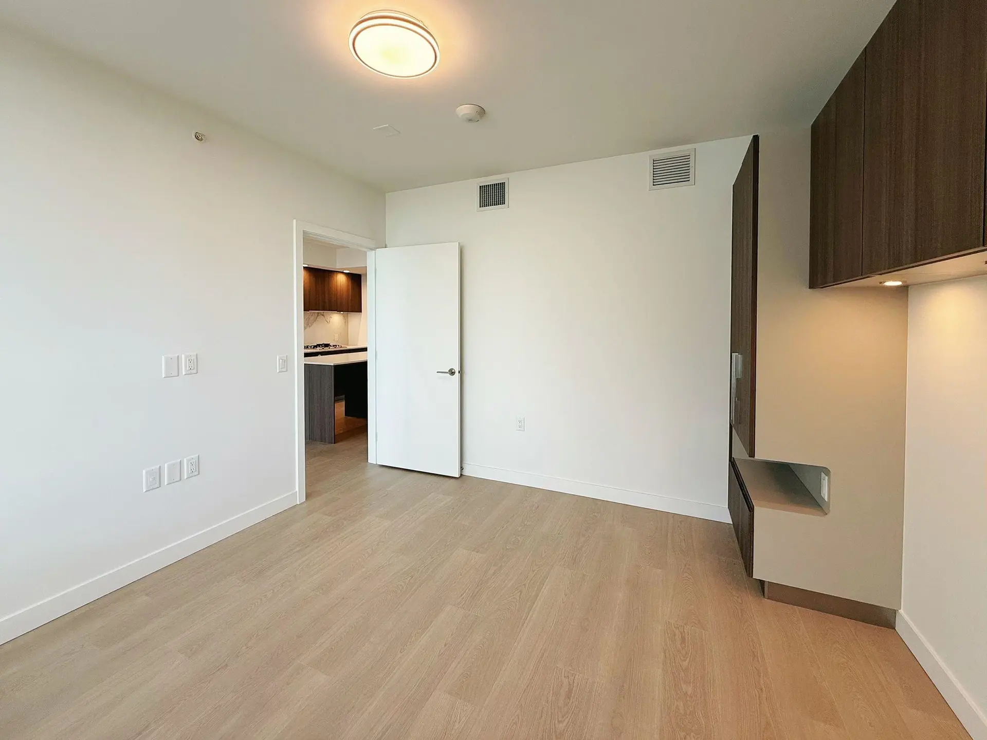#2008 6537 Telford Avenue - Image 8