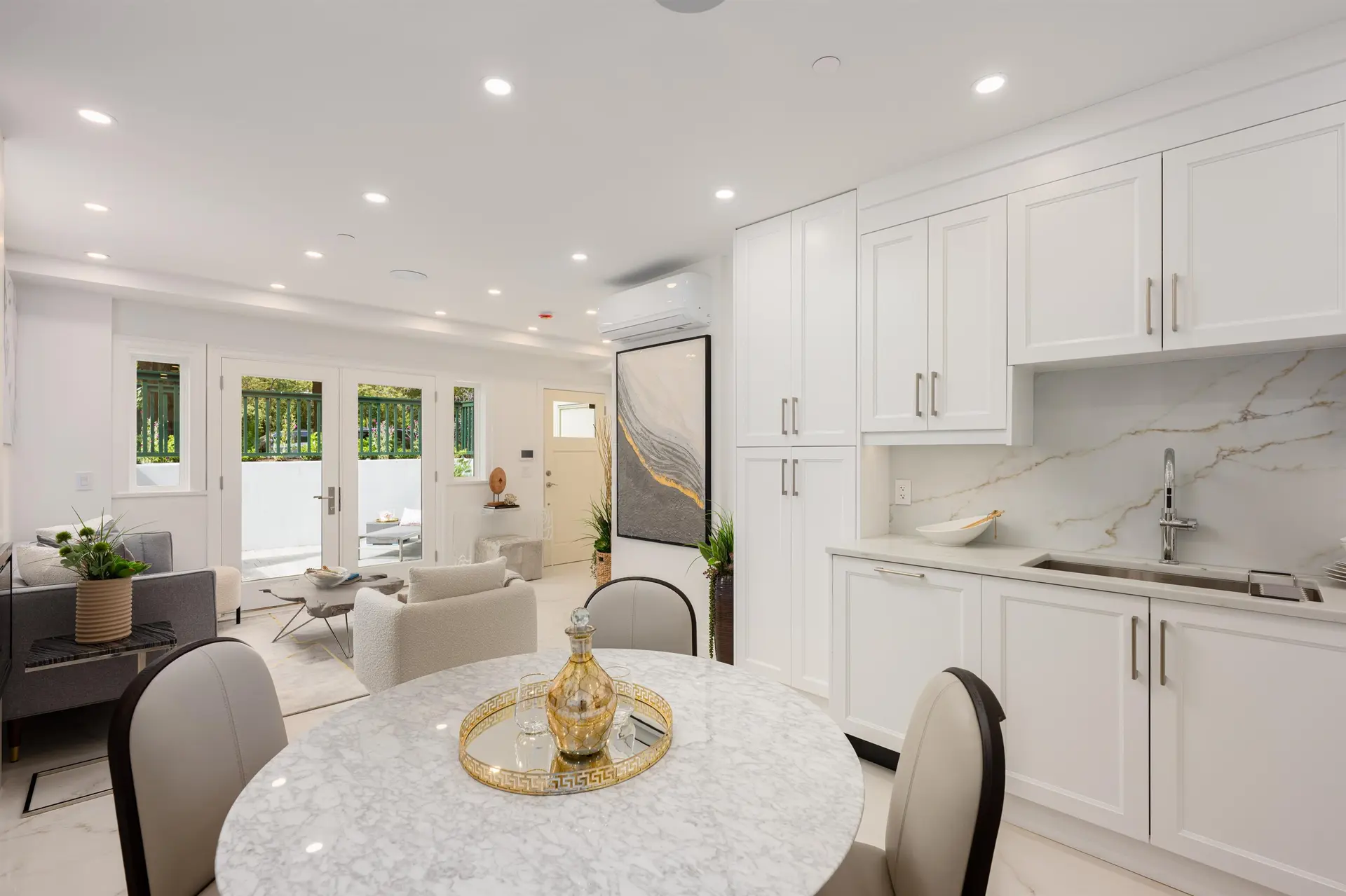 2016 W 15th Avenue - Image 9