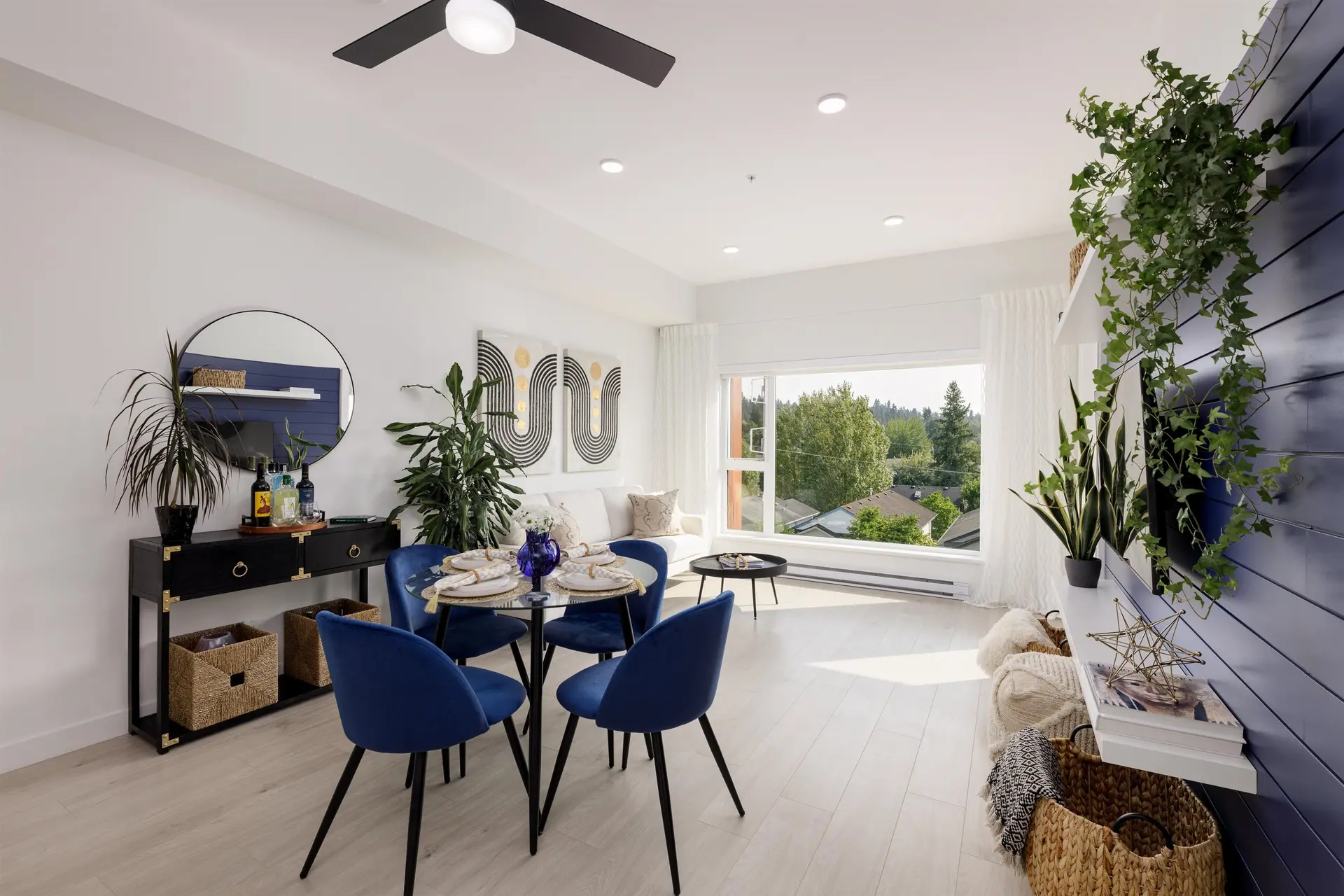 #411 2345 Rindall Avenue - Image 3