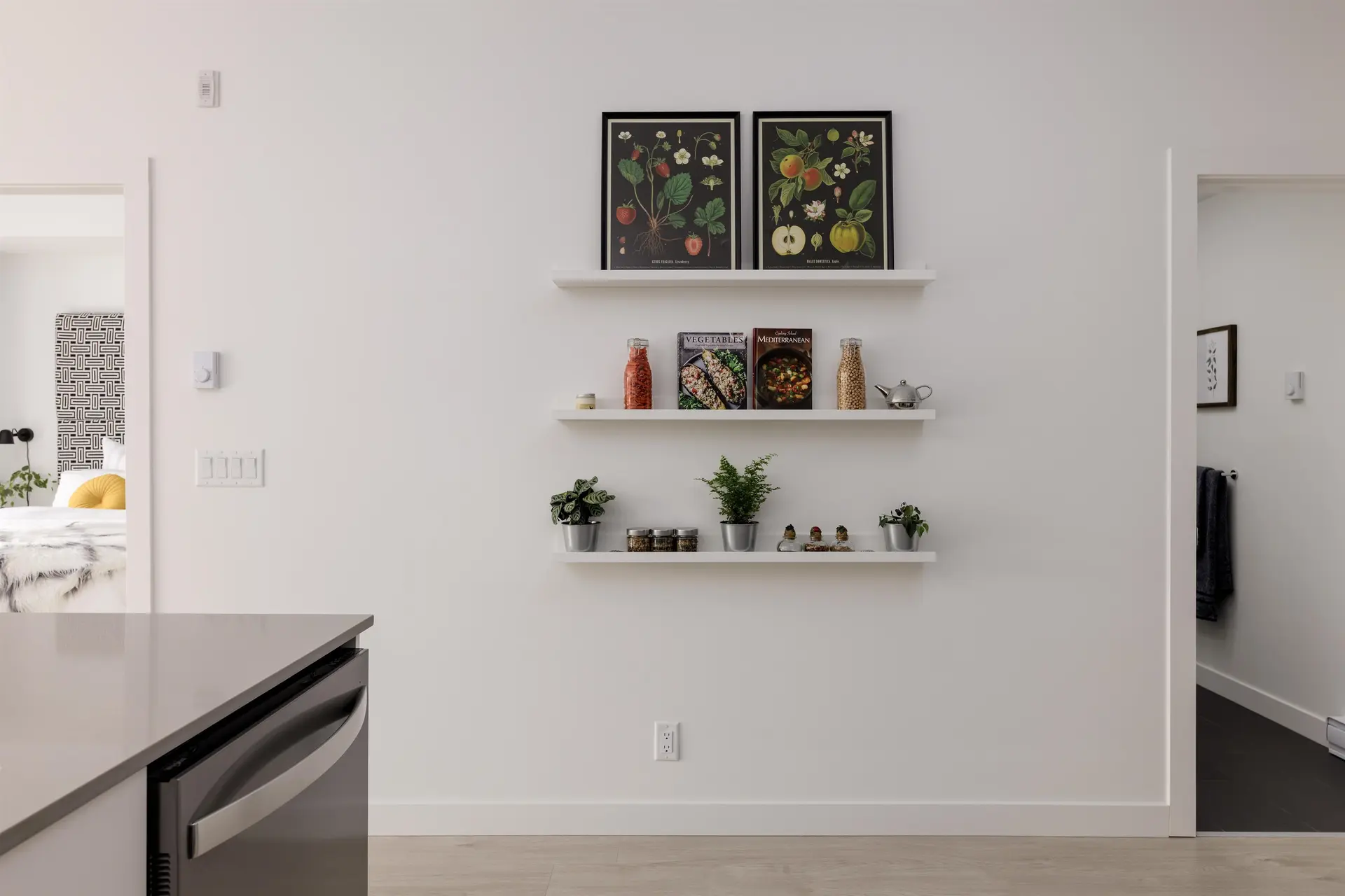 #411 2345 Rindall Avenue - Image 8