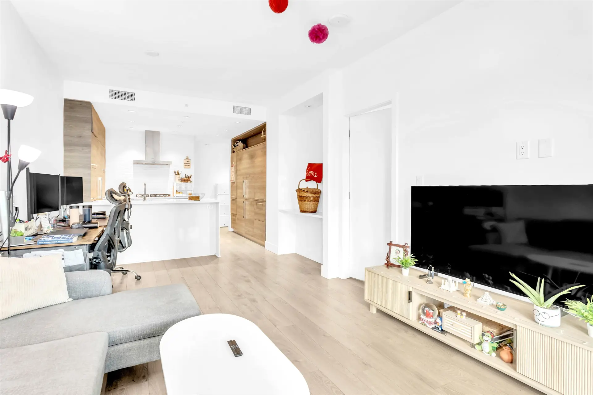#1411 7303 Noble Lane - Image 7