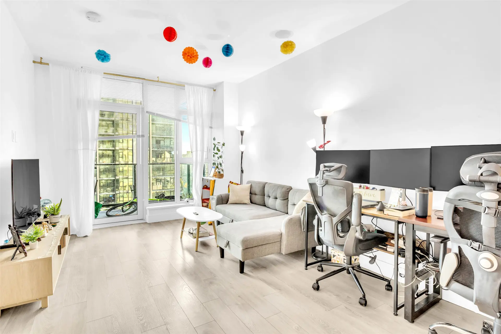 #1411 7303 Noble Lane - Image 3