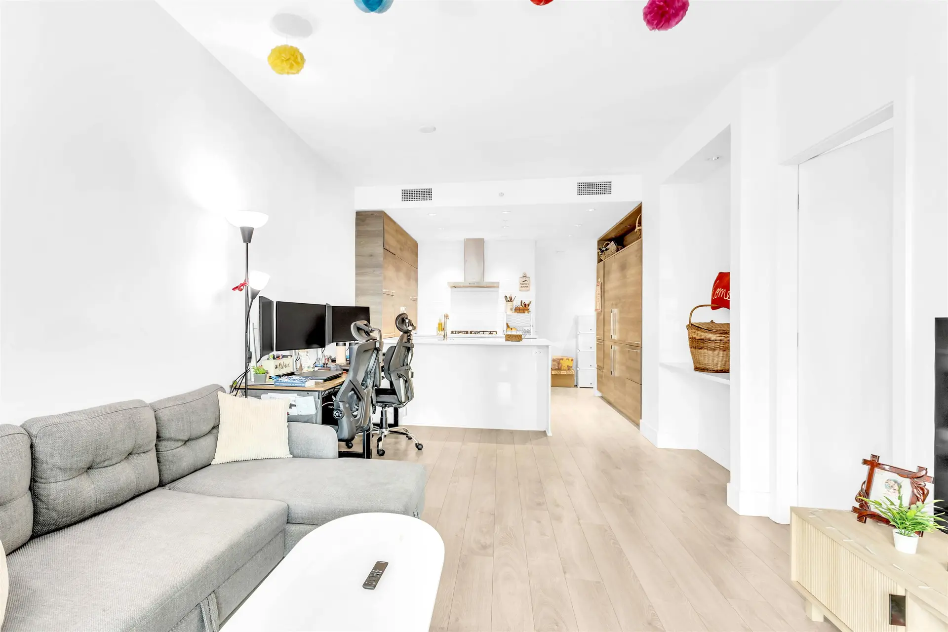 #1411 7303 Noble Lane - Image 8