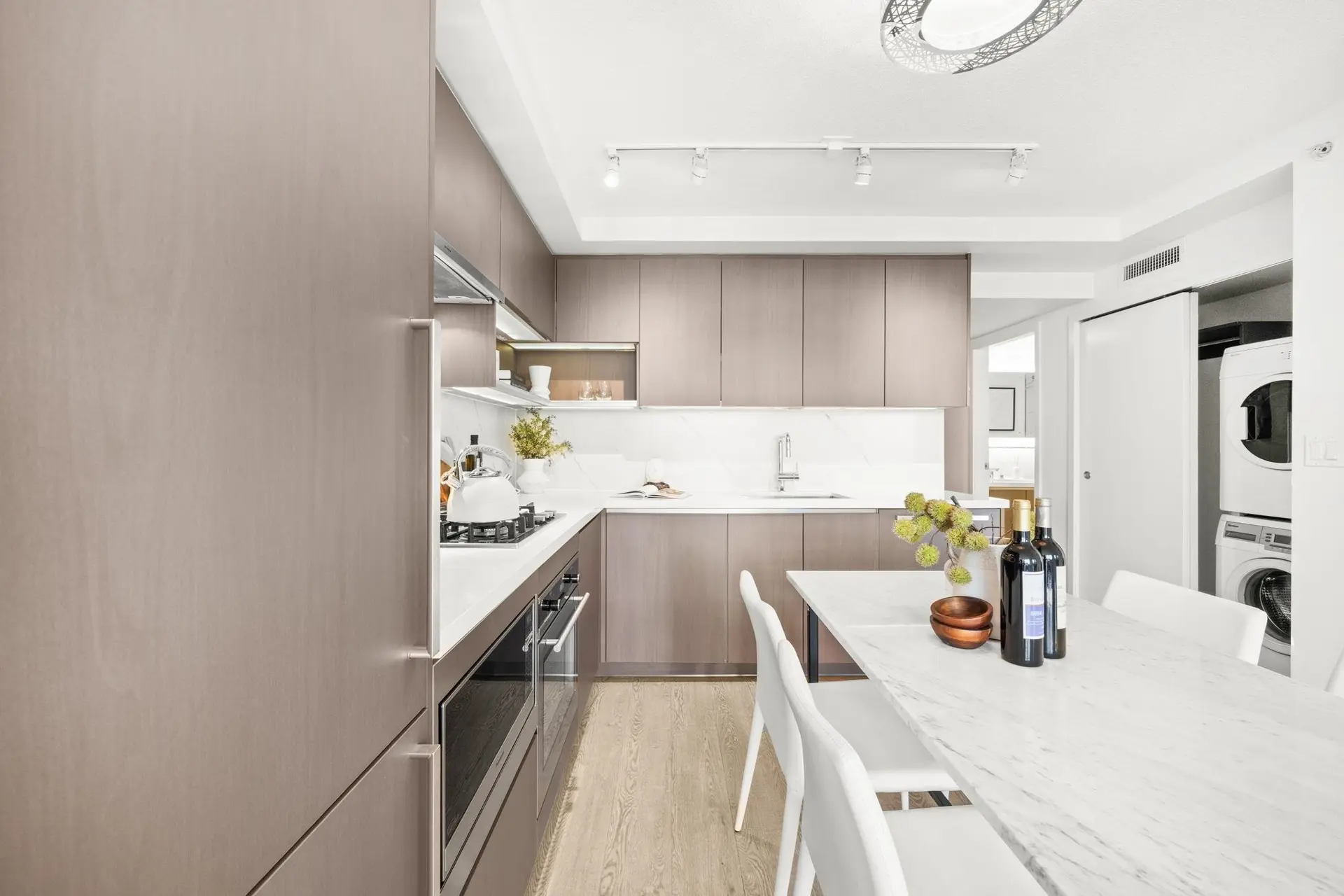 #617 8833 Hazelbridge Way - Image 5