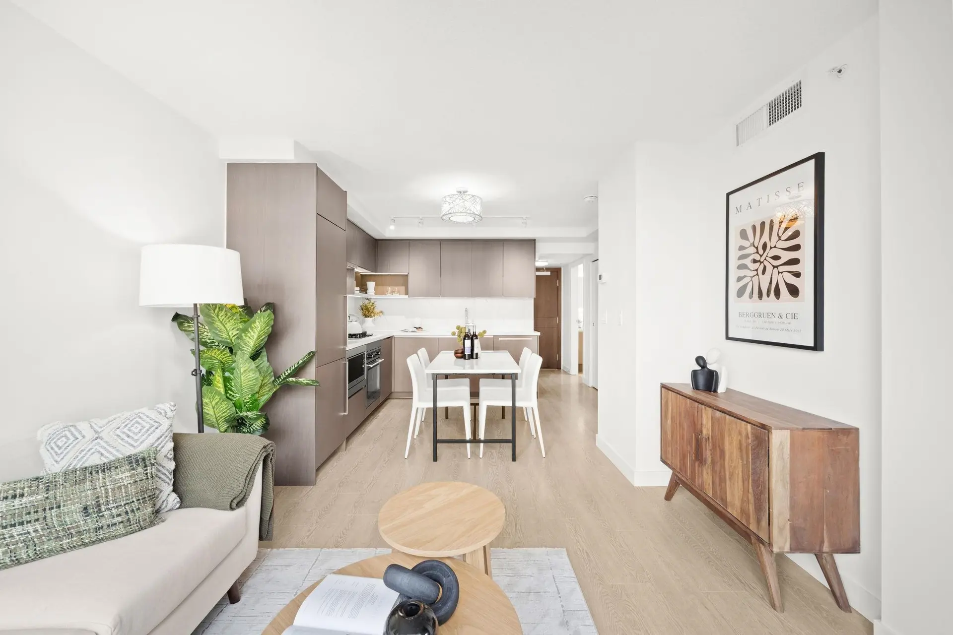 #617 8833 Hazelbridge Way - Image 10