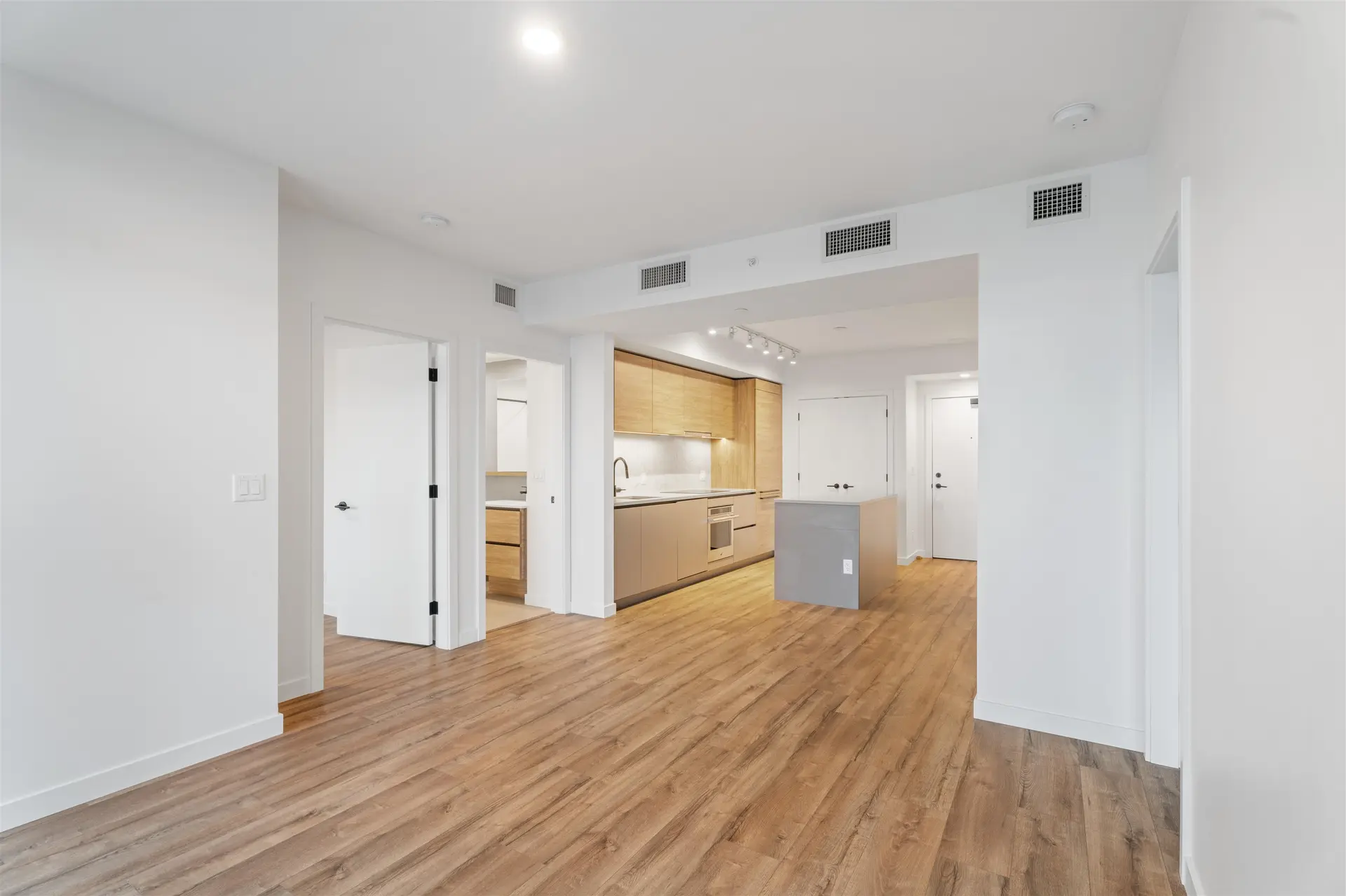 #1409 10448 University Drive - Image 7