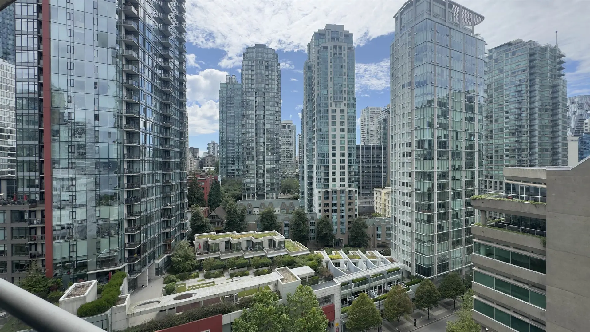 Property at #1404 1228 W HASTINGS STREET, Vancouver, BC