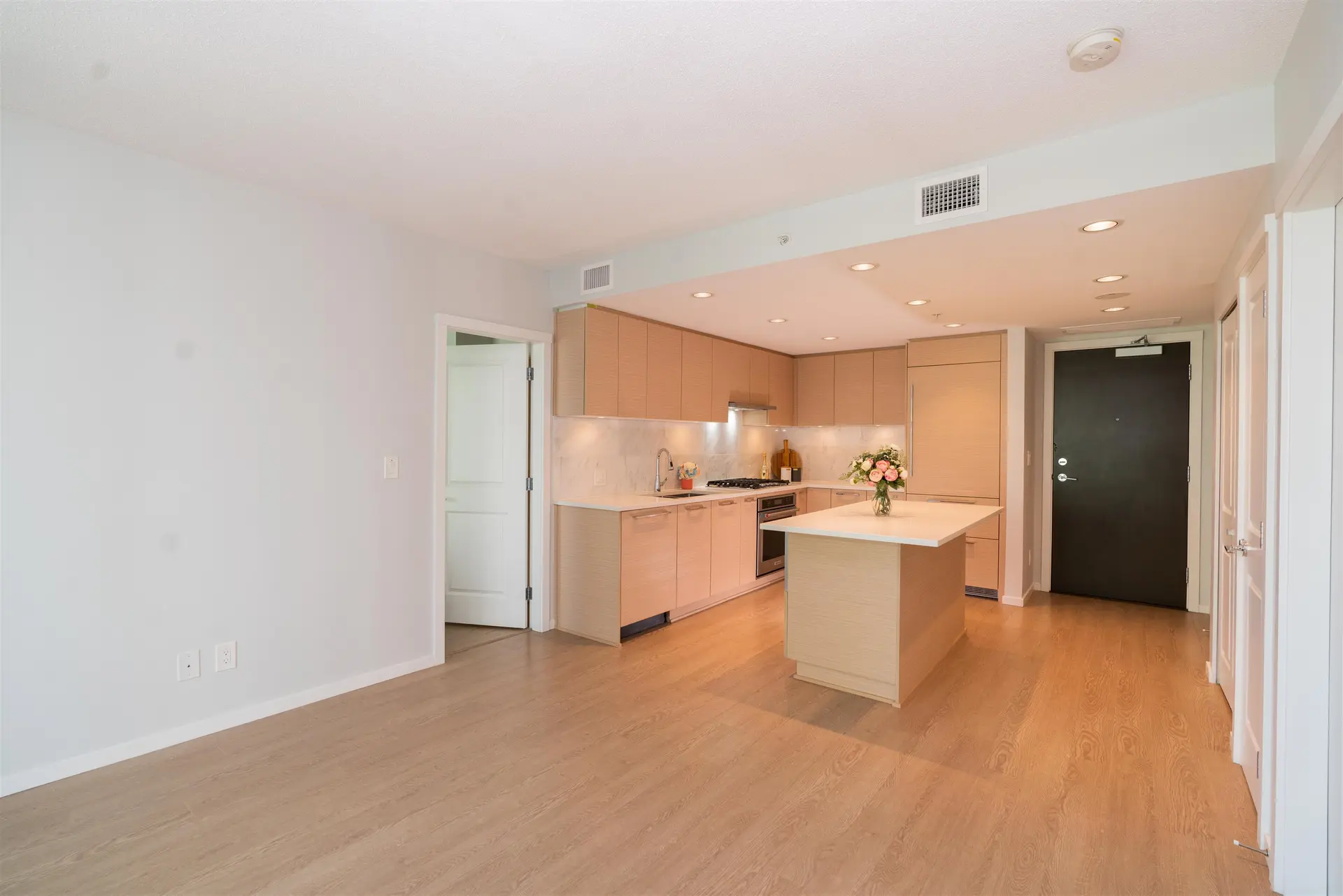 #1005 6700 Dunblane Avenue - Image 2