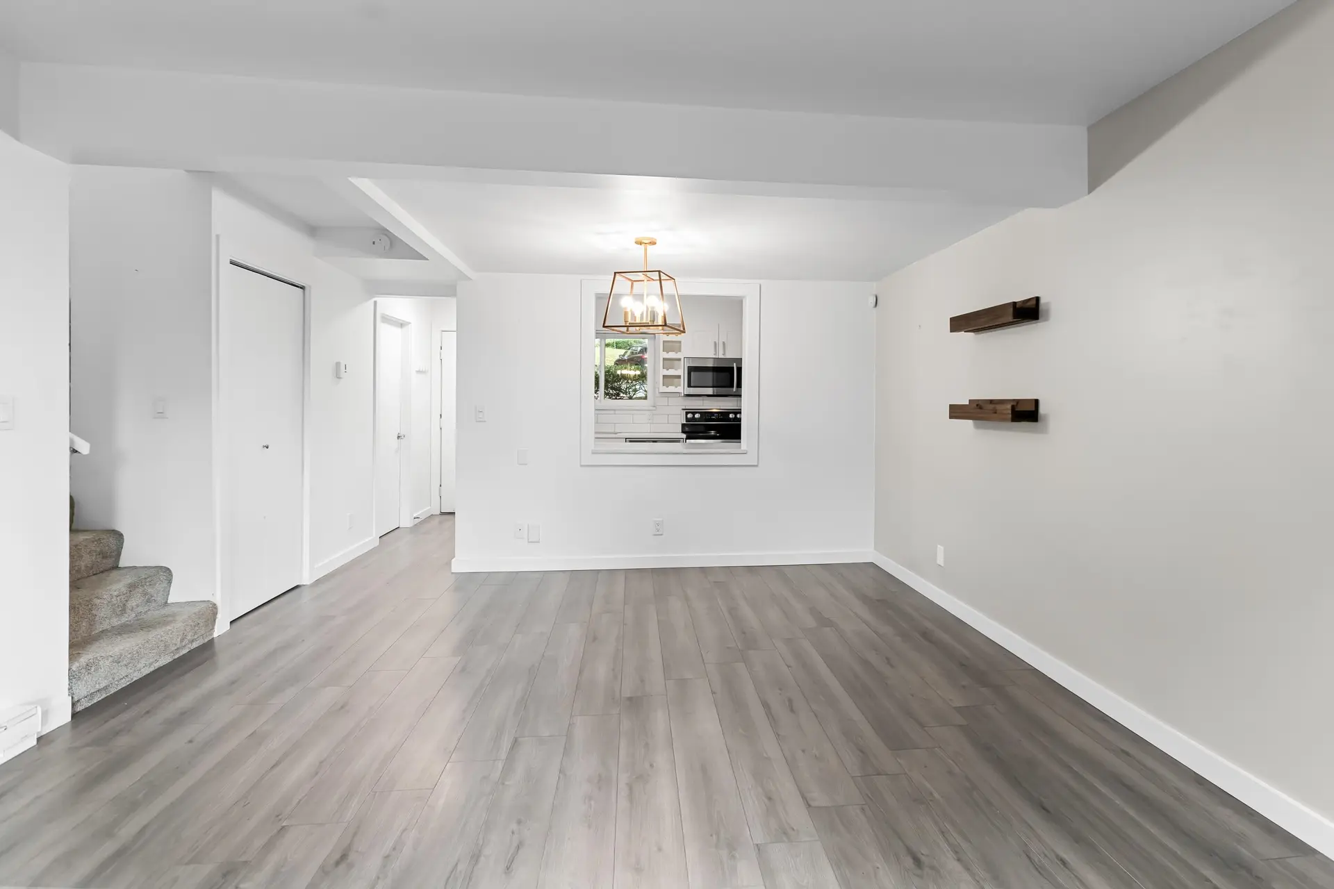 860 Blackstock Road - Image 6