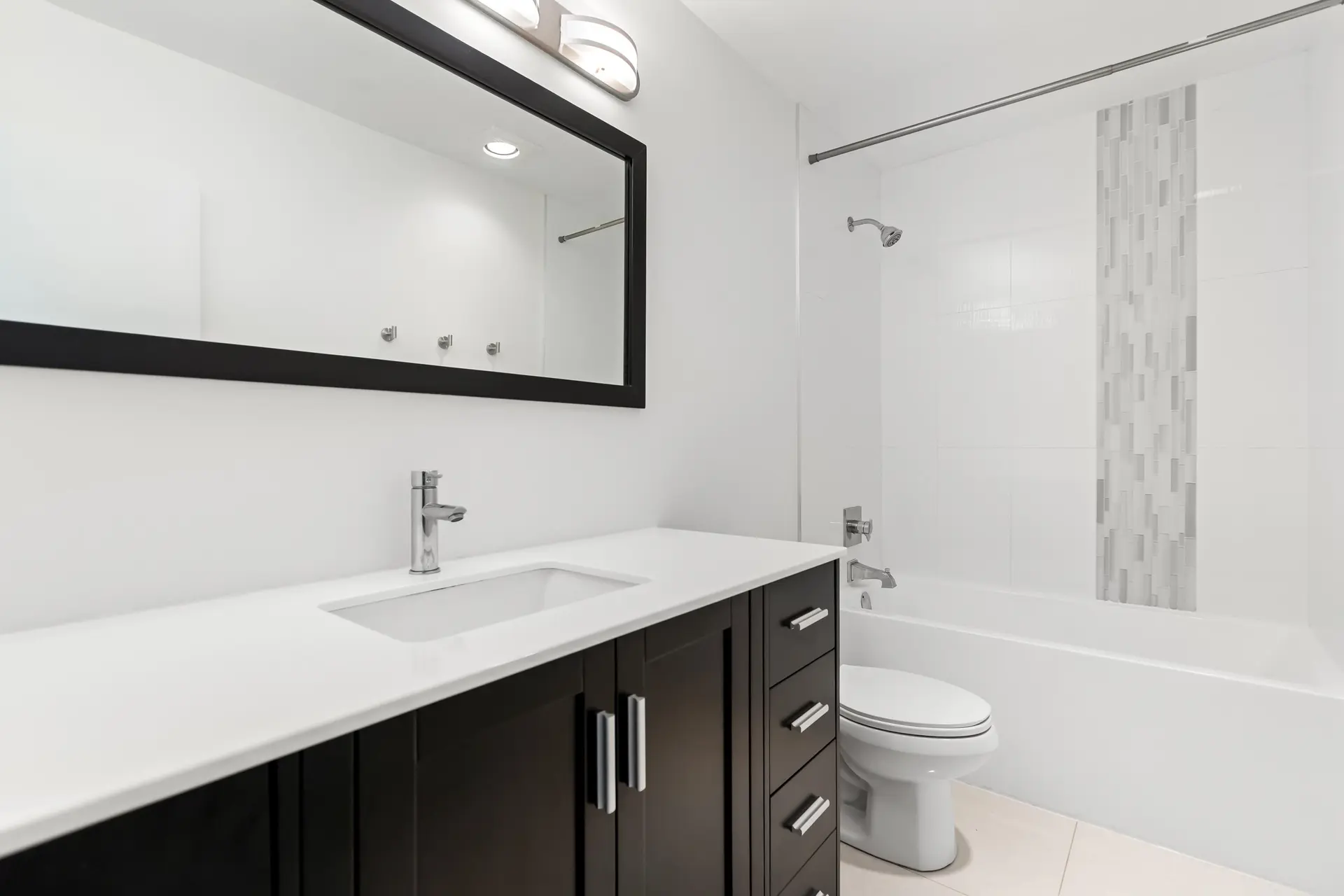 860 Blackstock Road - Image 12