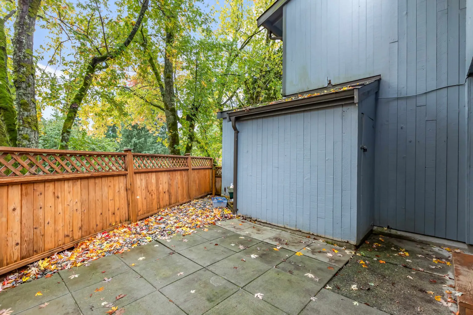 860 Blackstock Road - Image 18