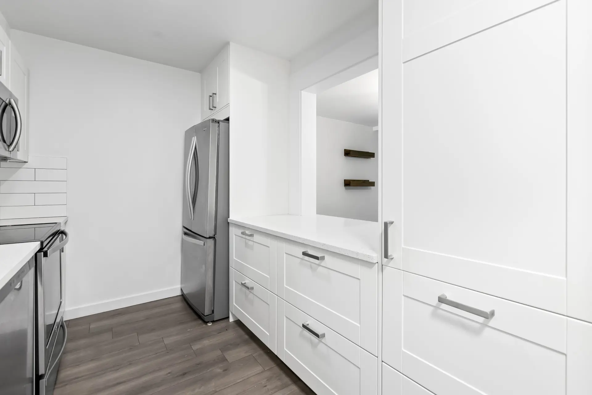 860 Blackstock Road - Image 4