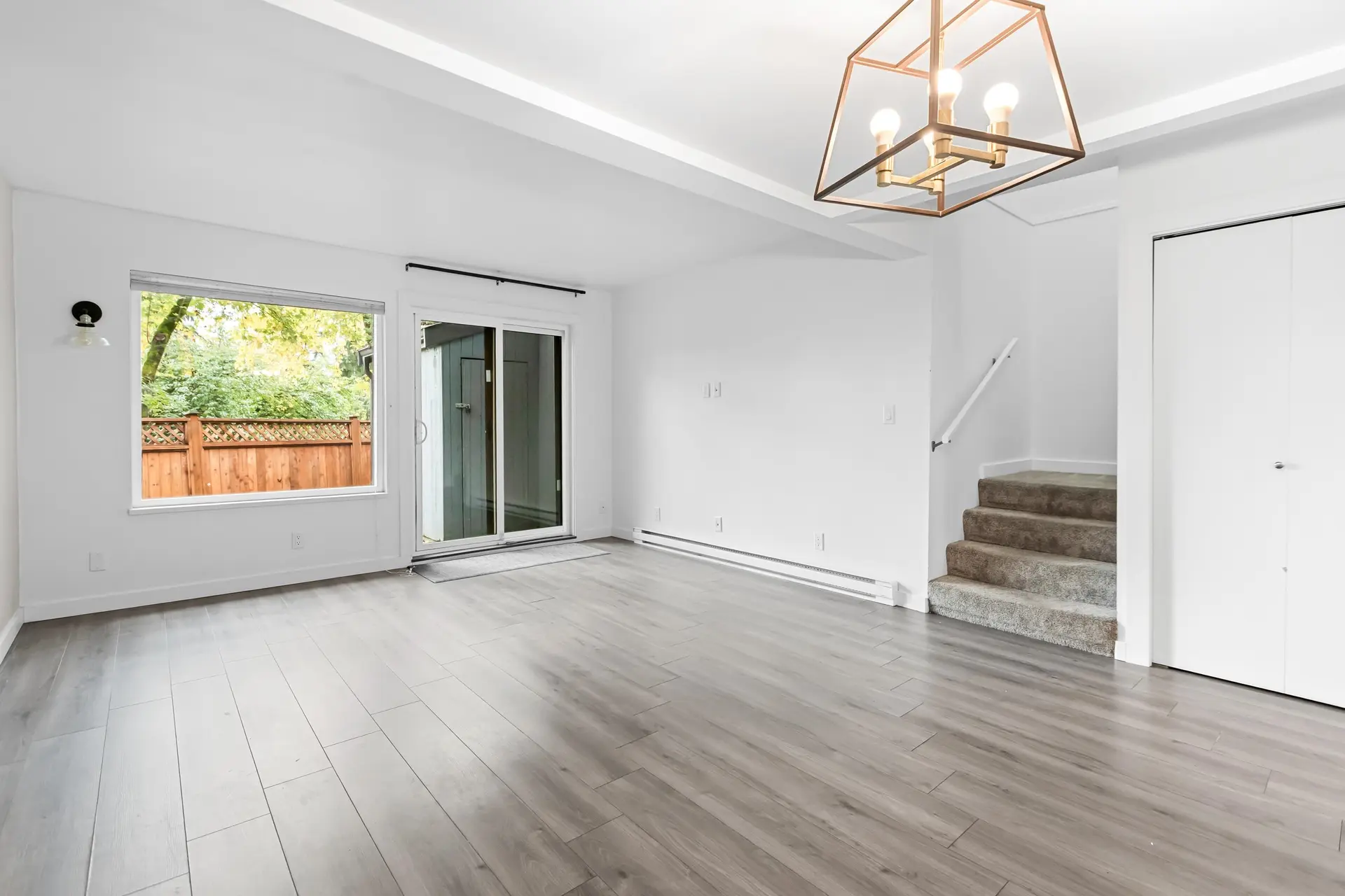 860 Blackstock Road - Image 8
