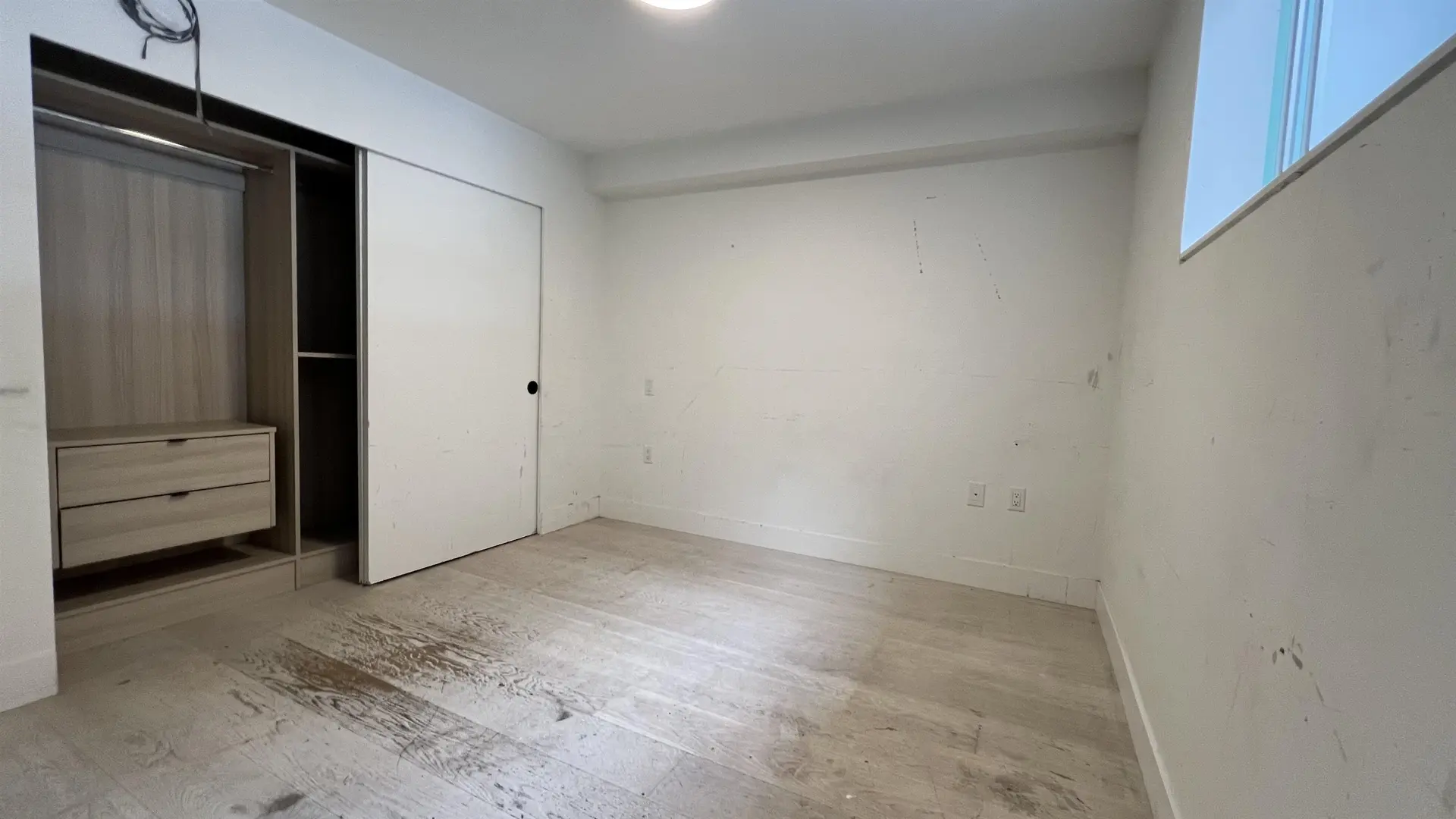 #401 300 Salter Street - Image 6