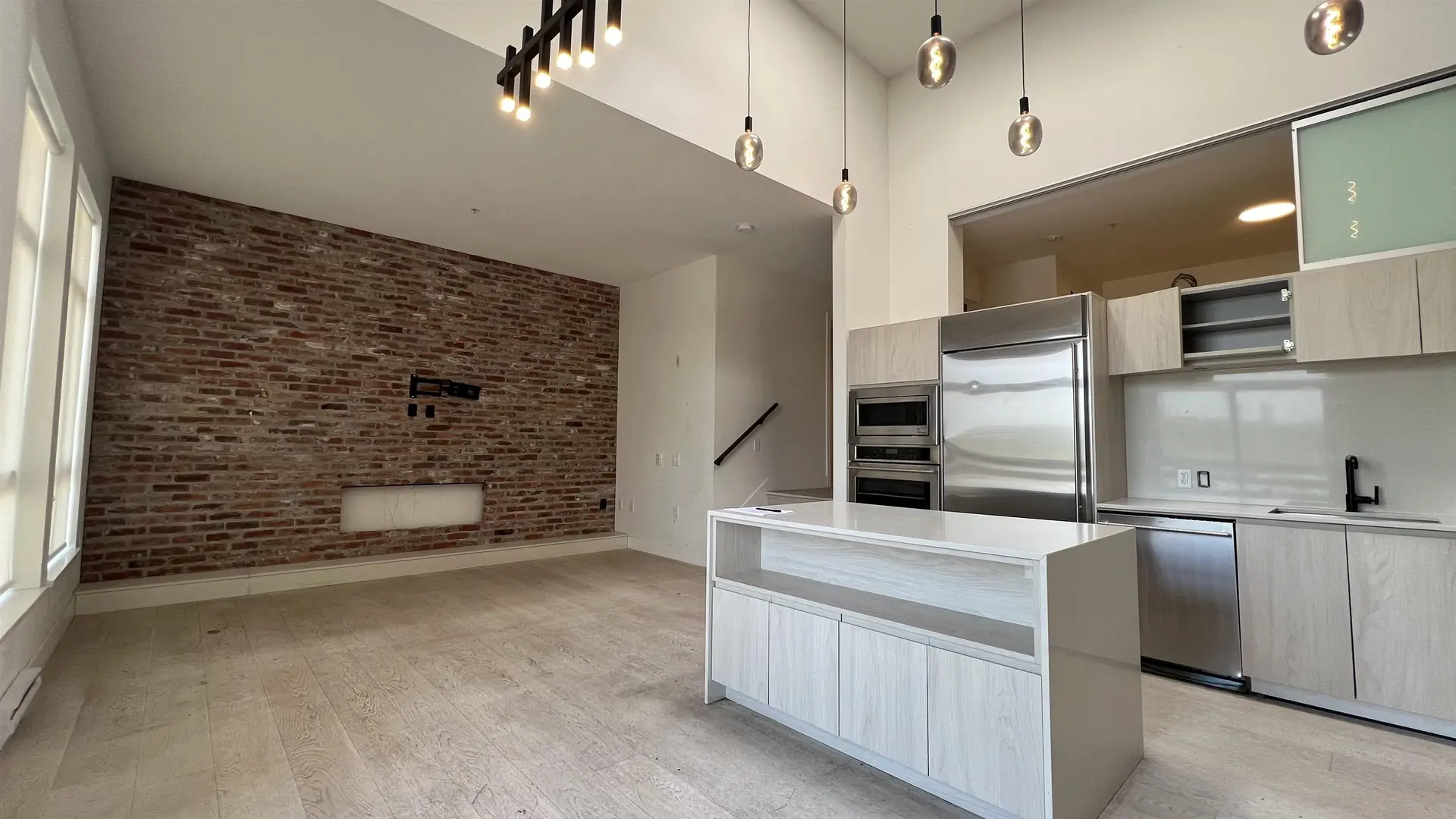 #401 300 Salter Street - Image 5