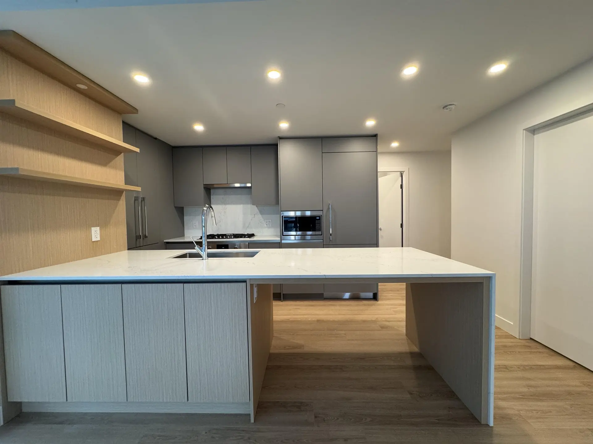 Property at #1103 7977 LANSDOWNE ROAD, Richmond, BC