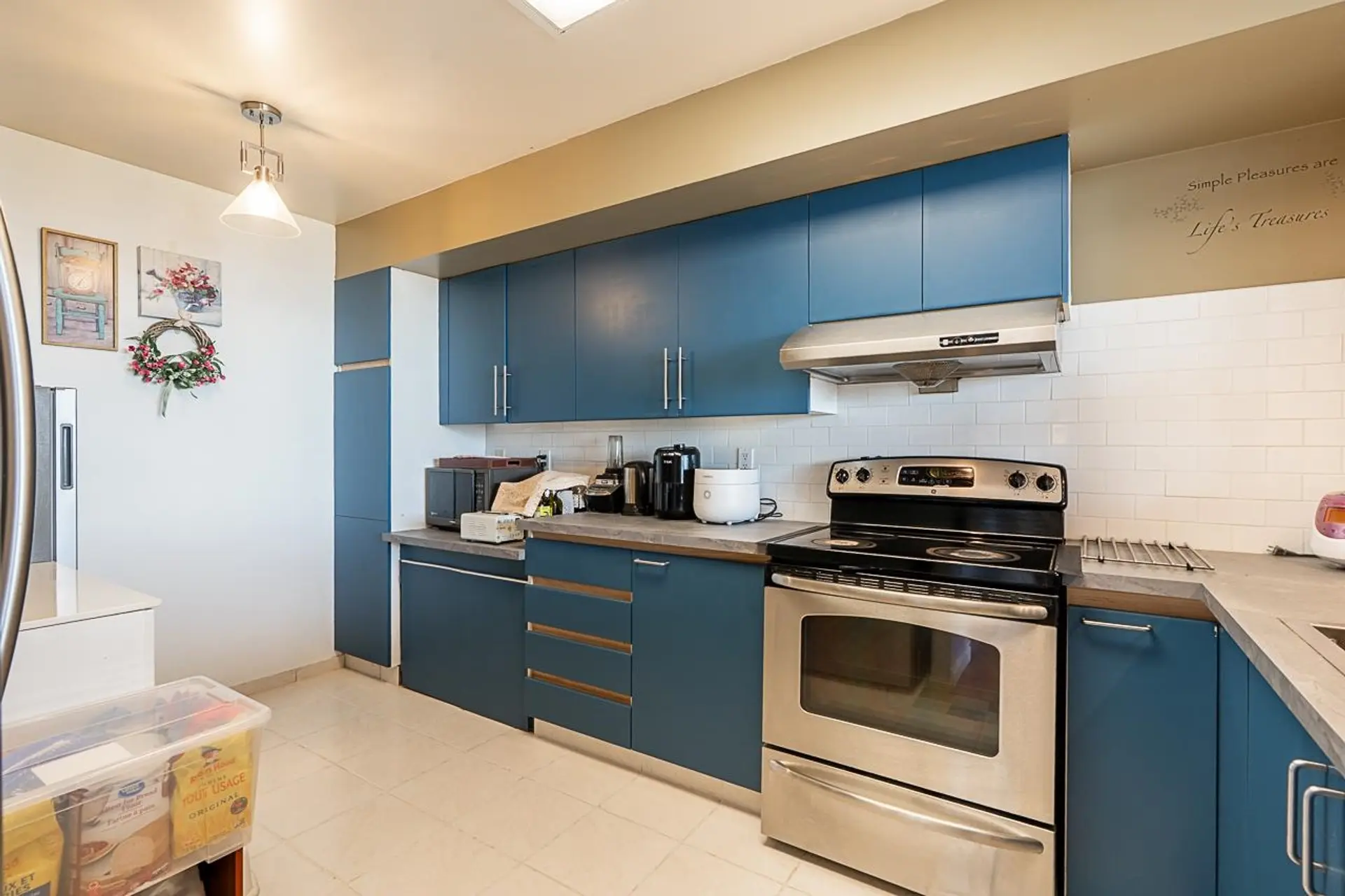 Property at #2001 14881 103A AVENUE, Surrey, BC