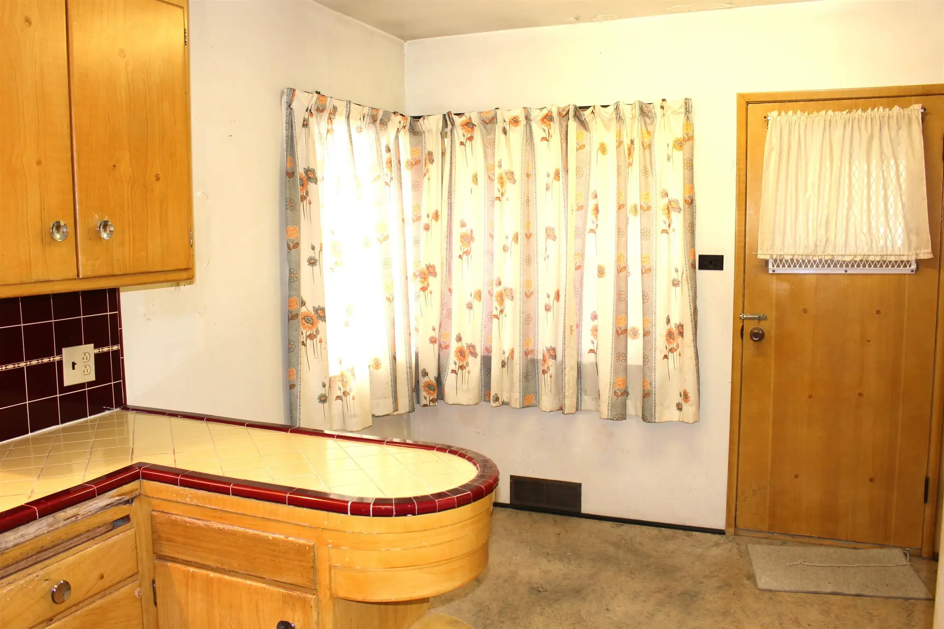 7160 Inverness Street - Image 15