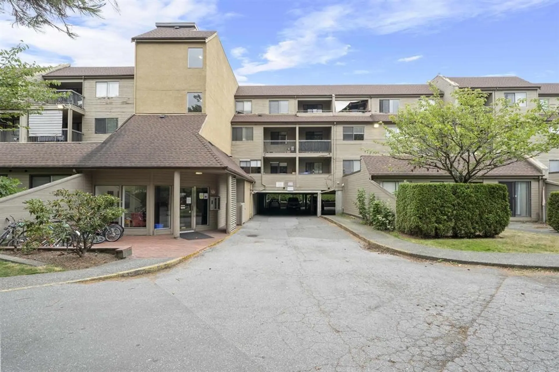 #217 8120 Colonial Drive - Image 1