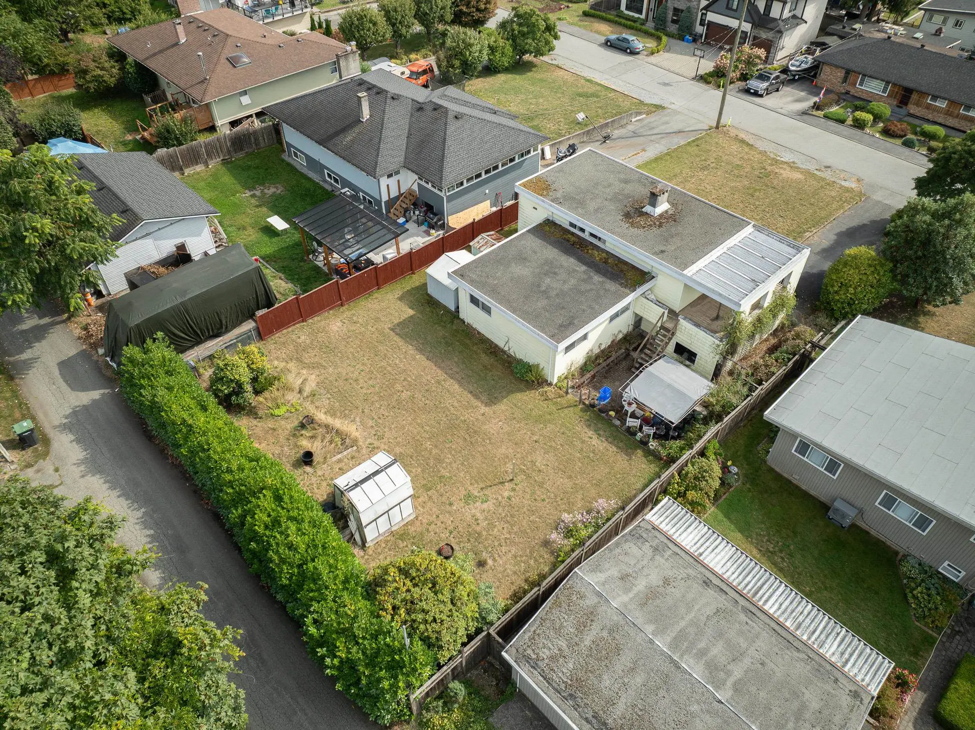 809 Shaw Avenue - Image 3