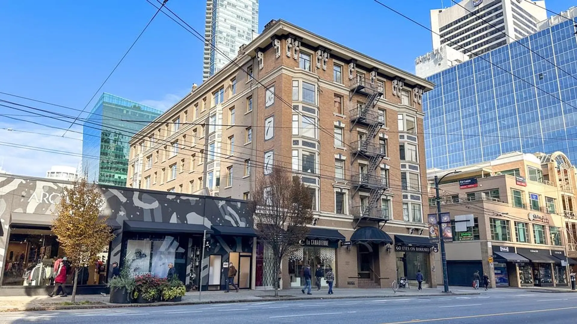#64 777 Burrard Street - Image 1
