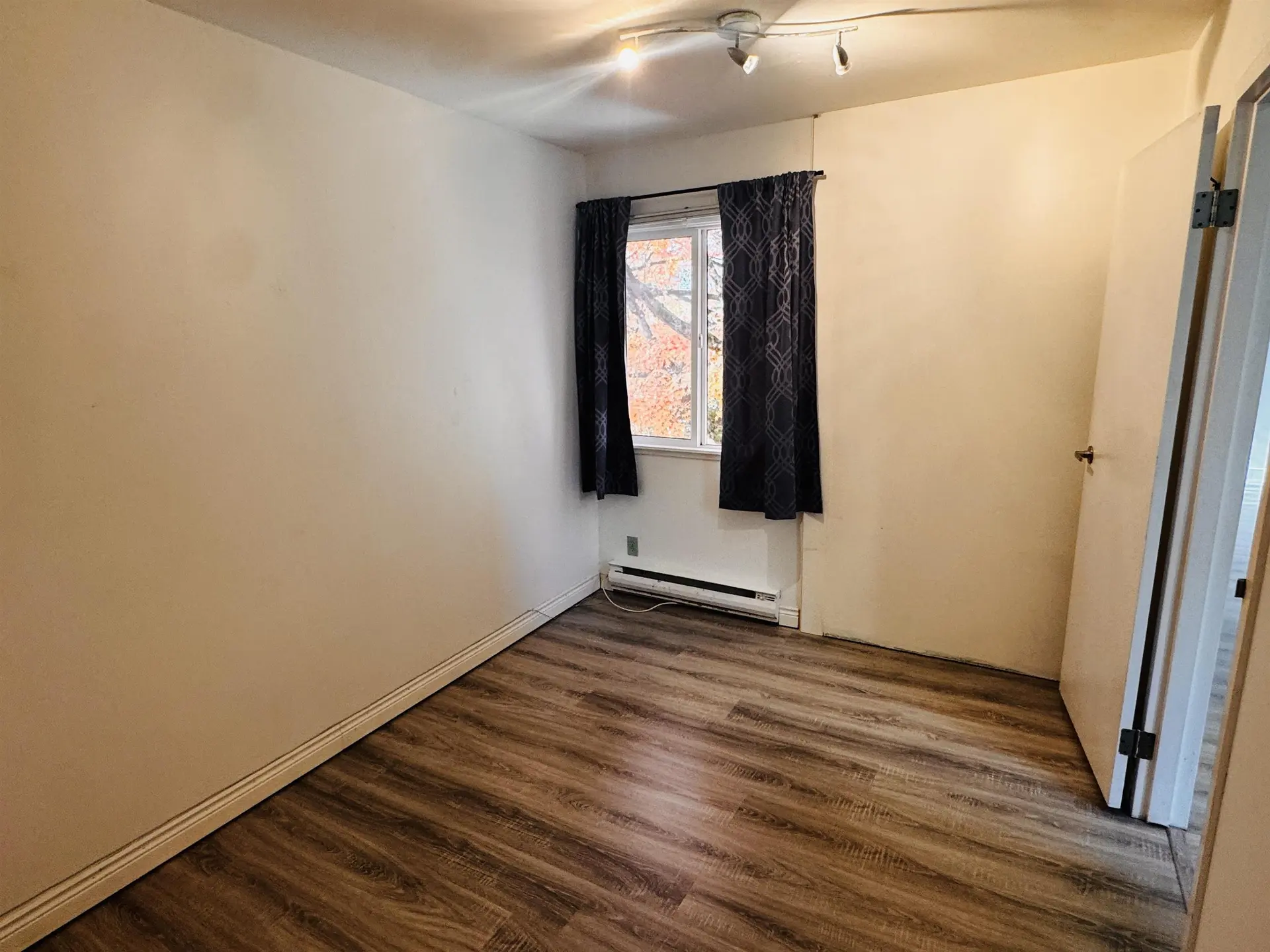 6211 W Greenside Drive - Image 7