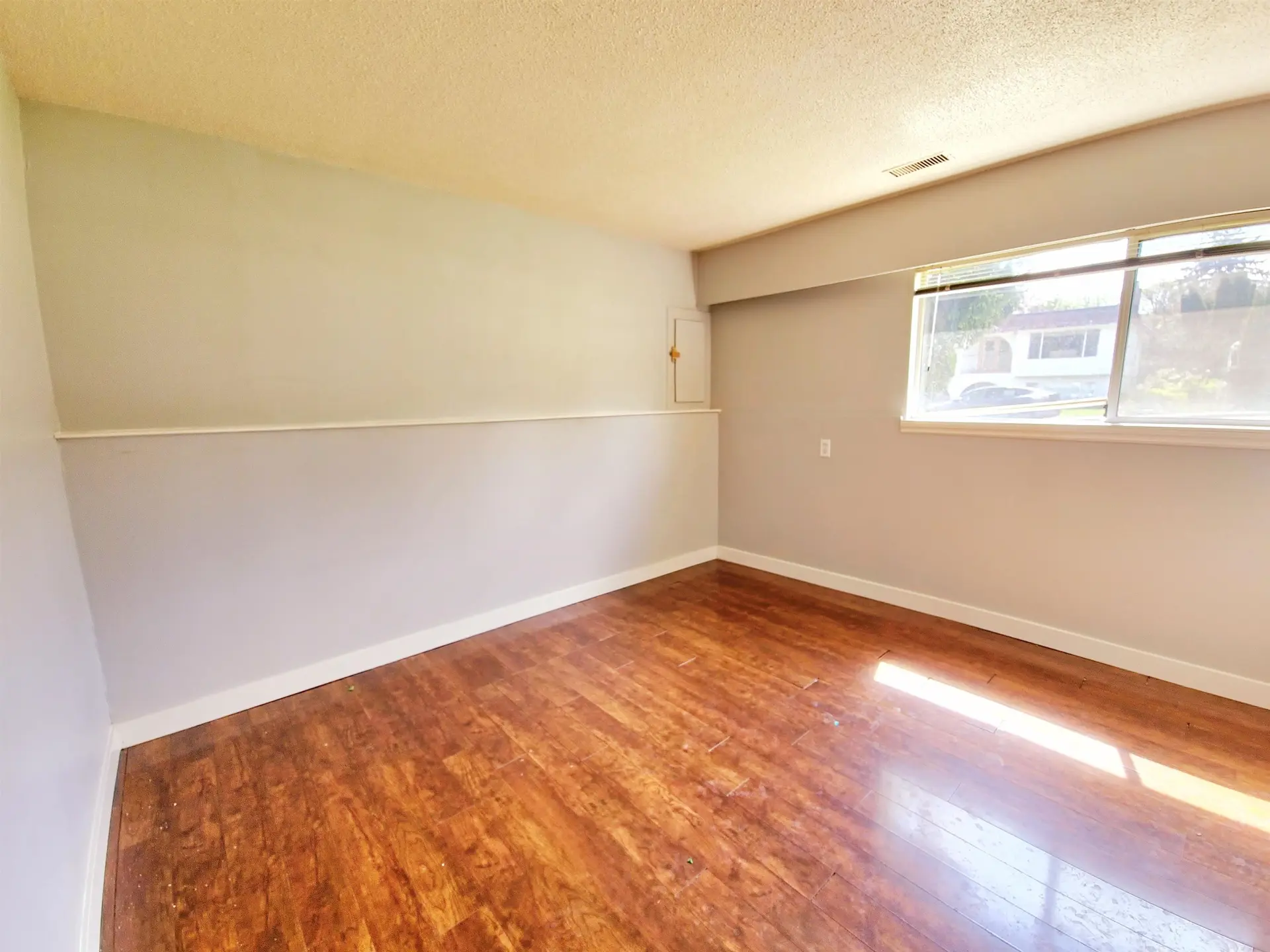 5685 Forest Street - Image 10