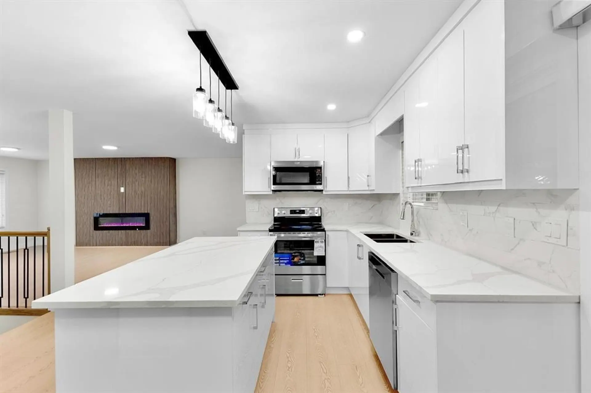 11633 87a Avenue - Image 2