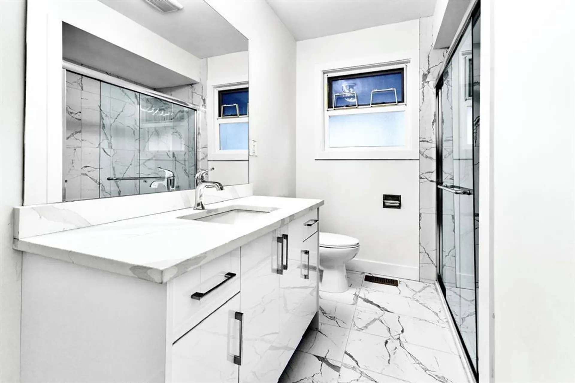 11633 87a Avenue - Image 17