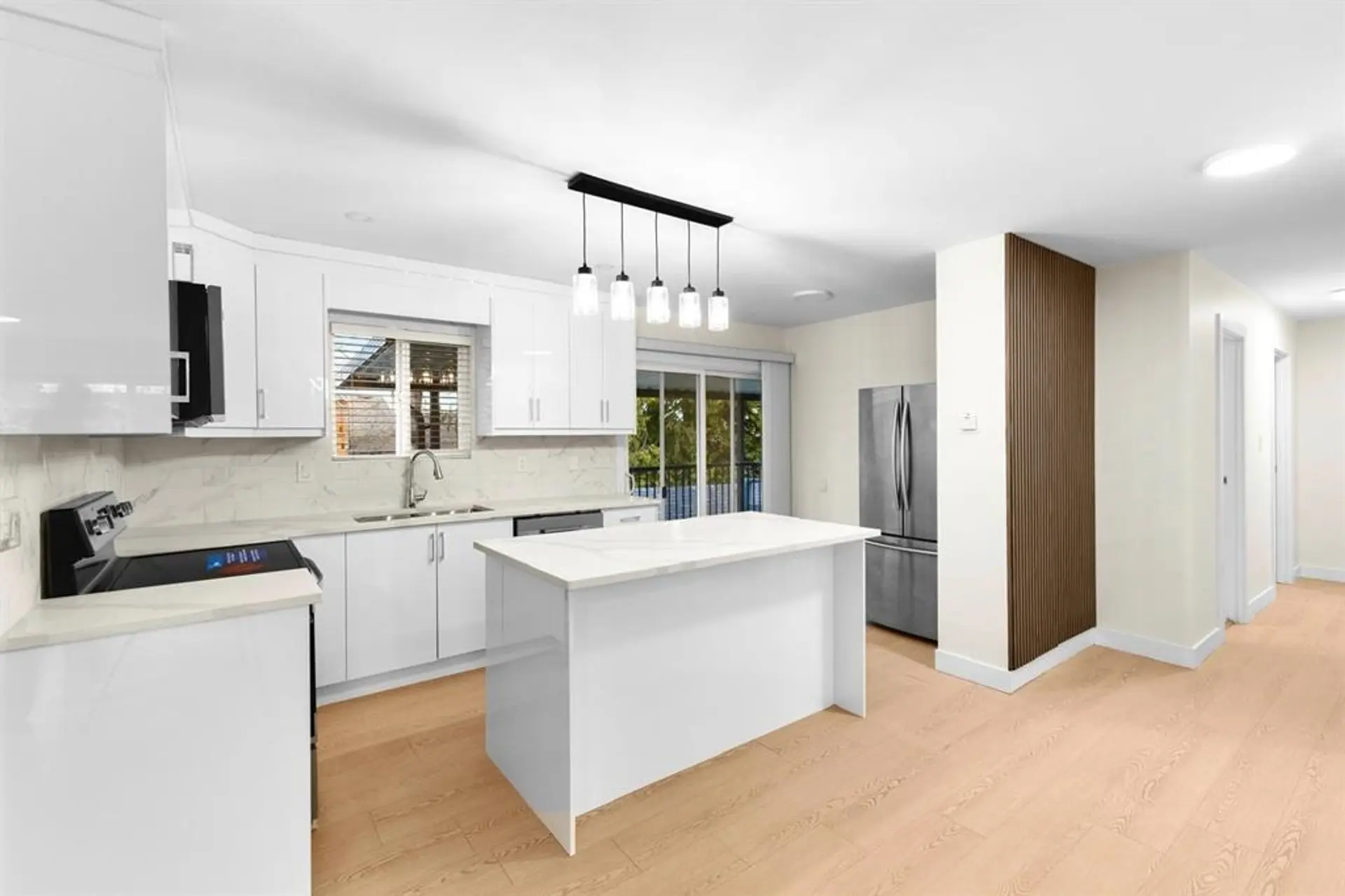11633 87a Avenue - Image 1