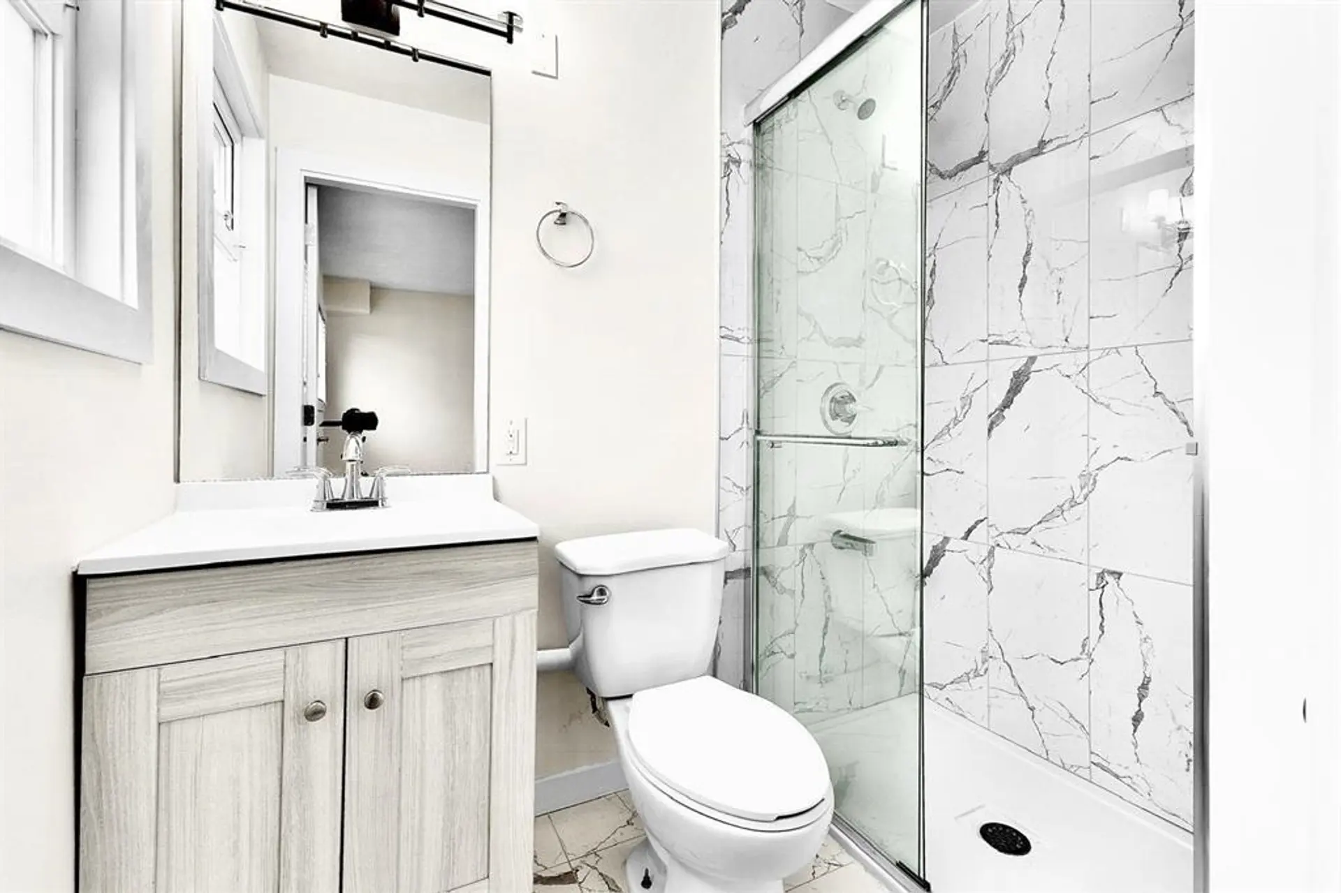 11633 87a Avenue - Image 18