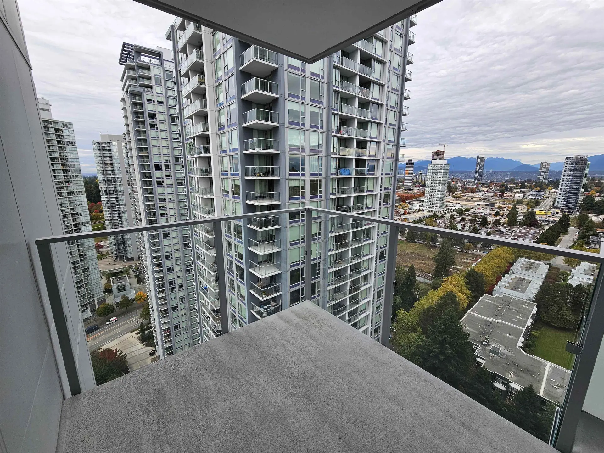 Property at #2709 13768 100 AVENUE, Surrey, BC