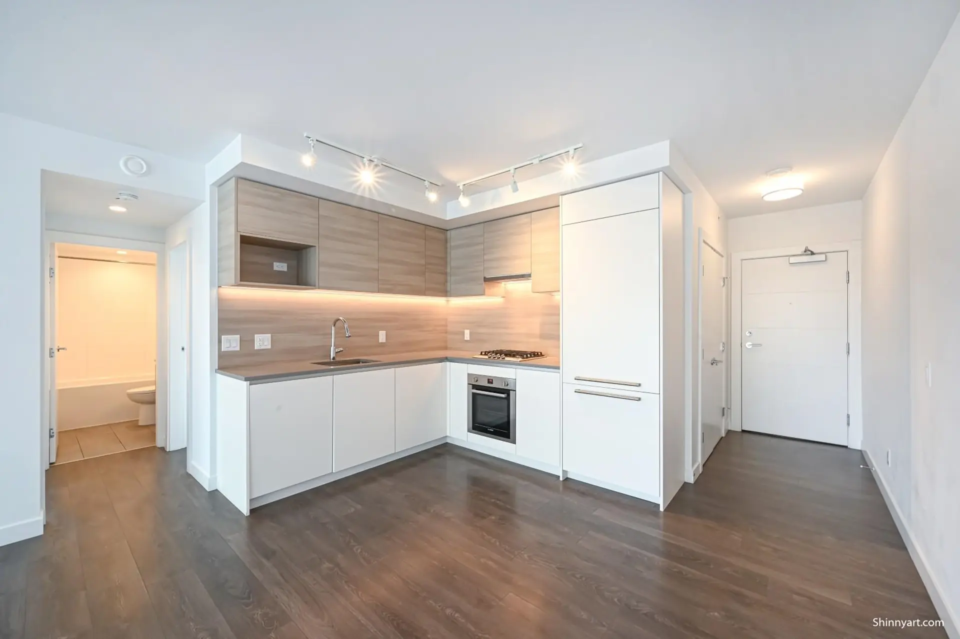 #1402 652 Whiting Way - Image 4