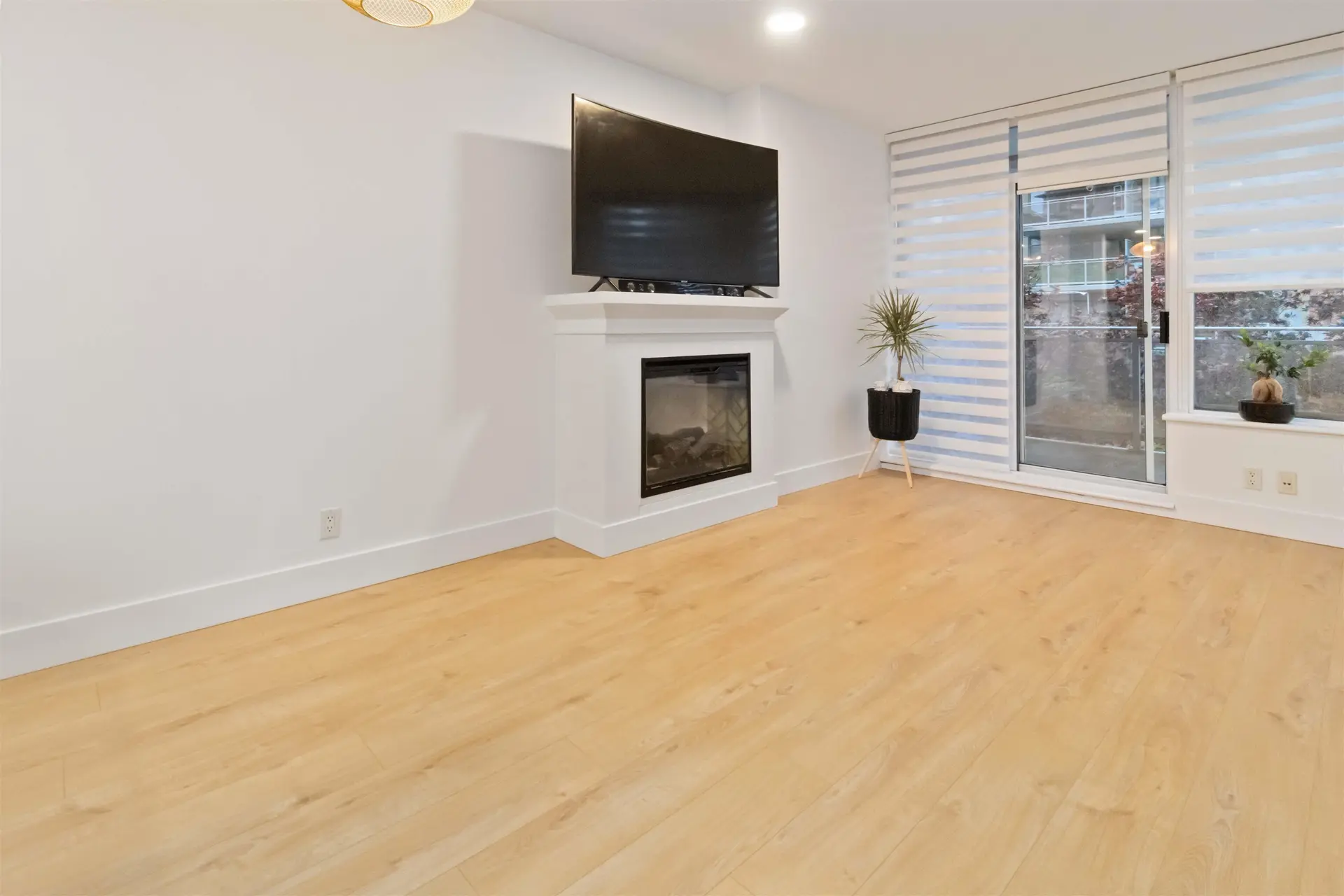 #1003 892 Carnarvon Street - Image 4