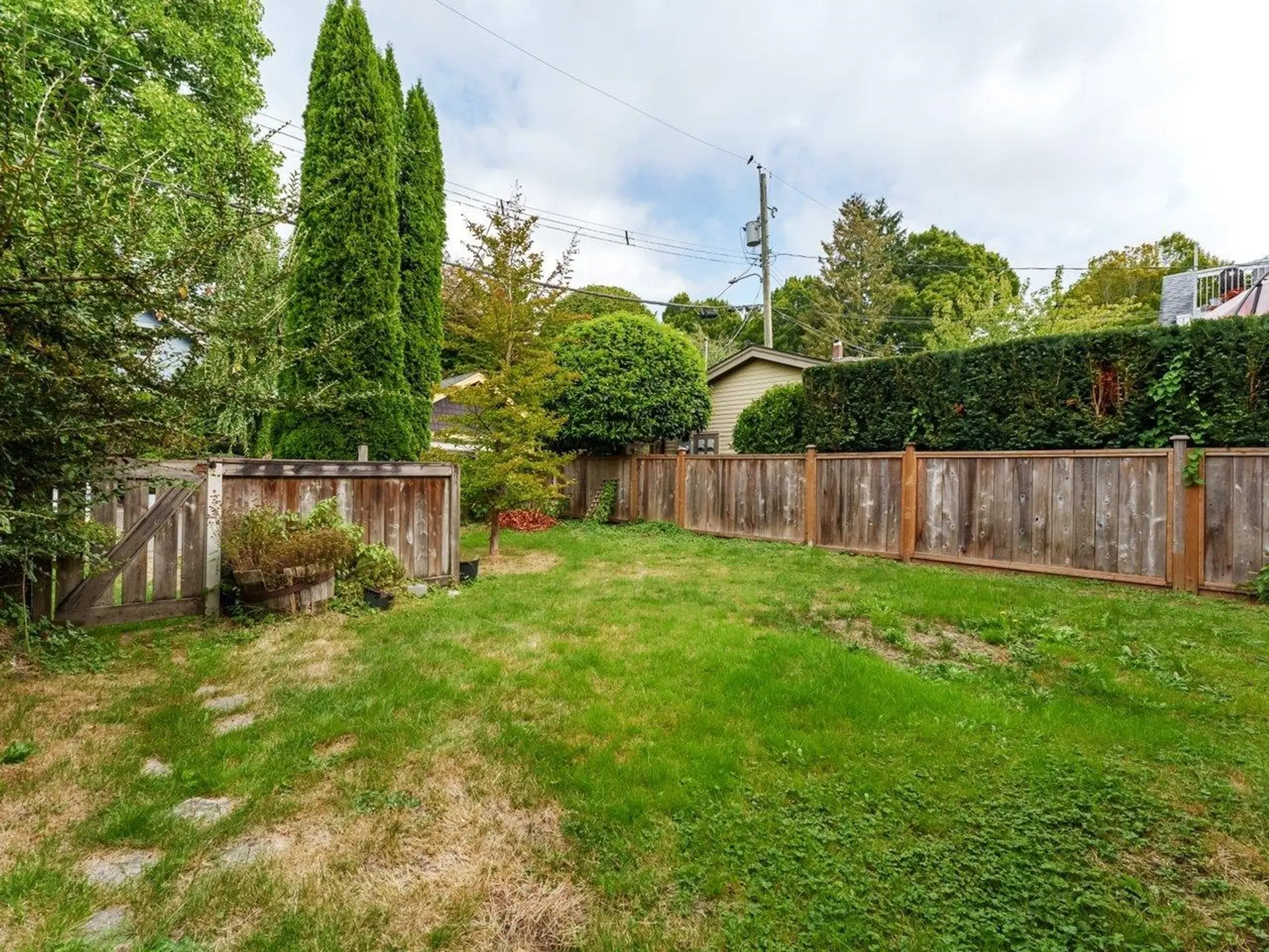 2645 W 6th Avenue - Image 4