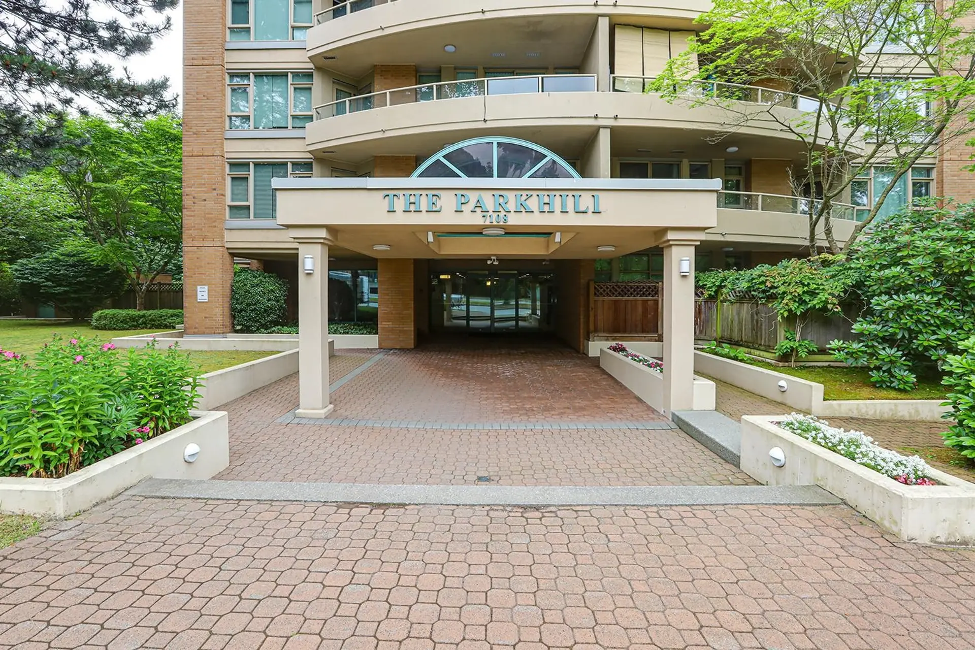 #702 7108 Edmonds Street - Image 2