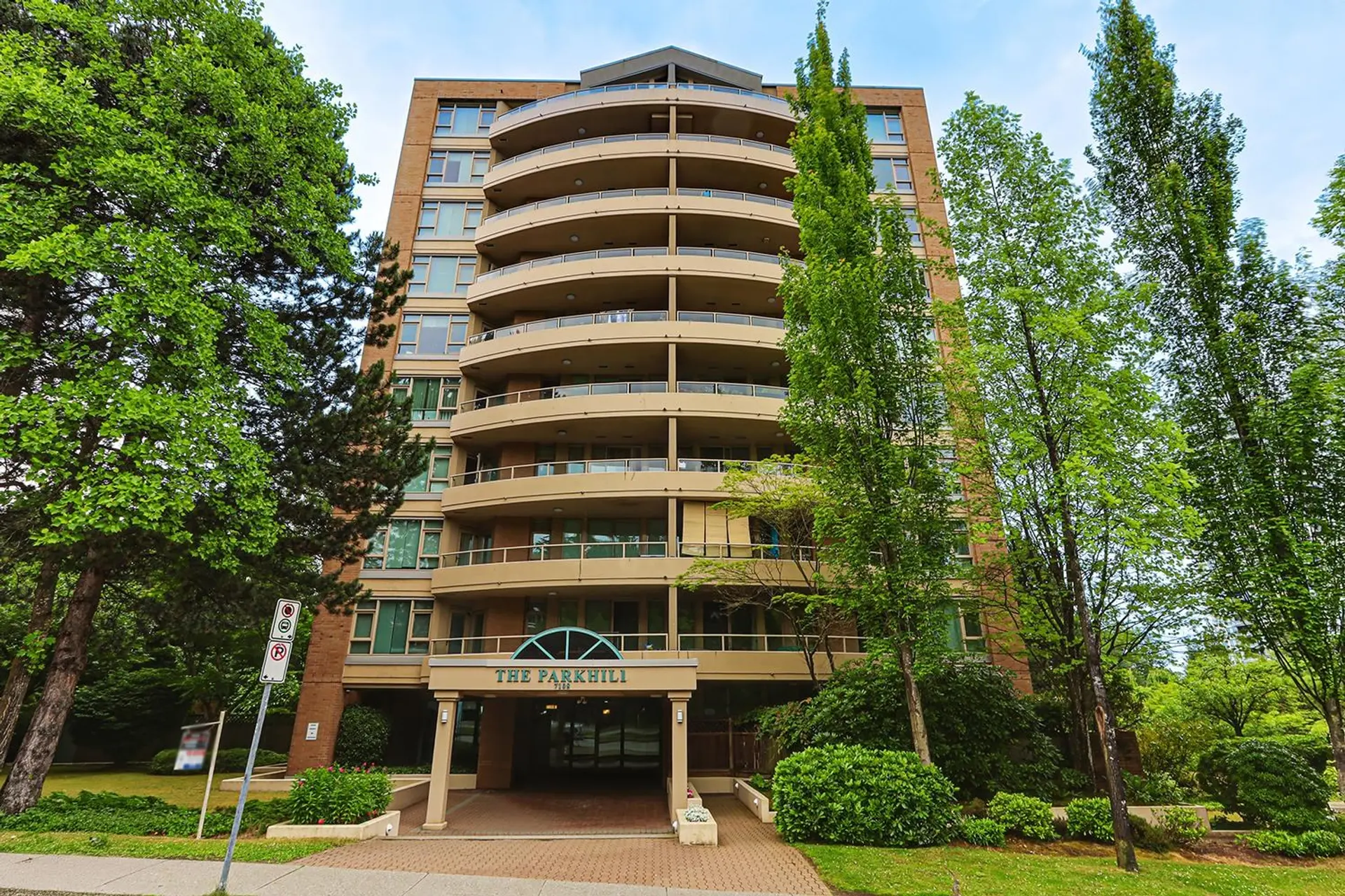#702 7108 Edmonds Street - Image 1