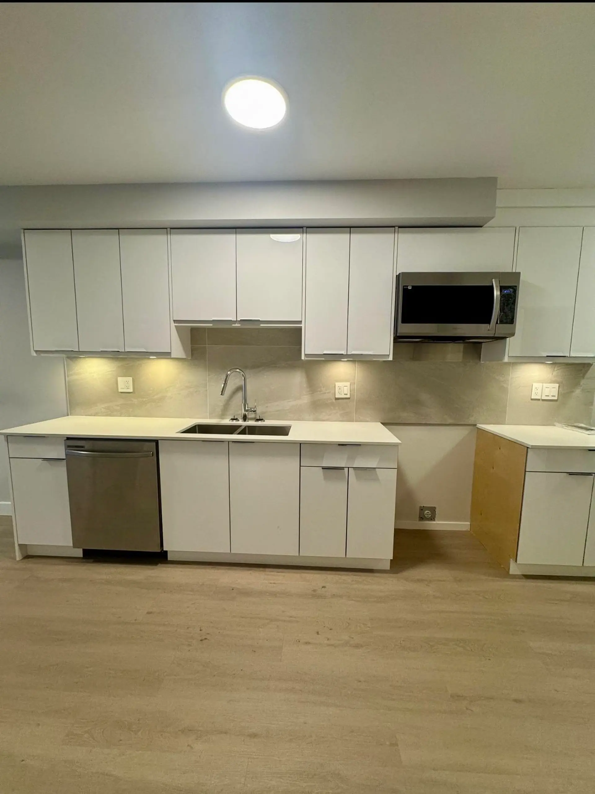 Property at #302 3050 KINGSWAY ROAD, Vancouver, BC