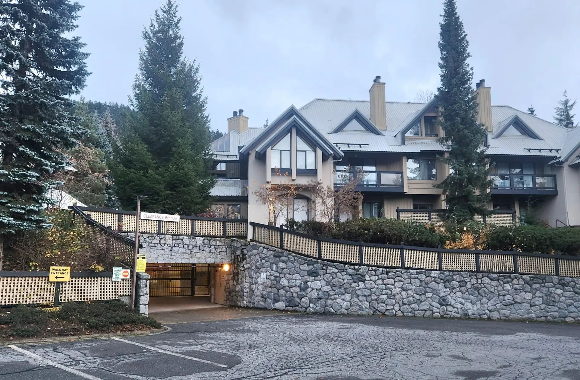 #7 4725 Spearhead Drive - Image 16