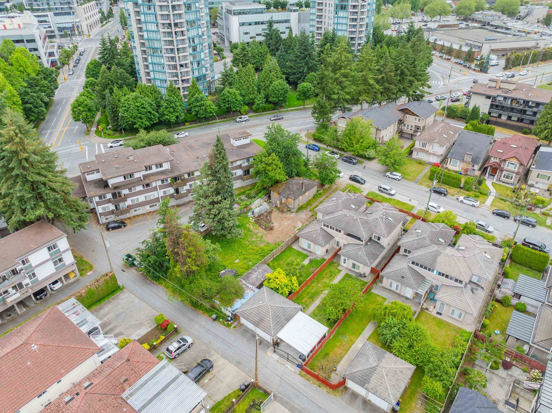 Property at 5864 PIONEER AVENUE, Burnaby, BC