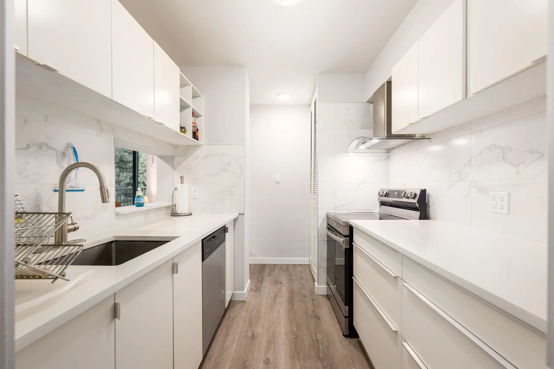 #402 6455 Willingdon Avenue - Image 10