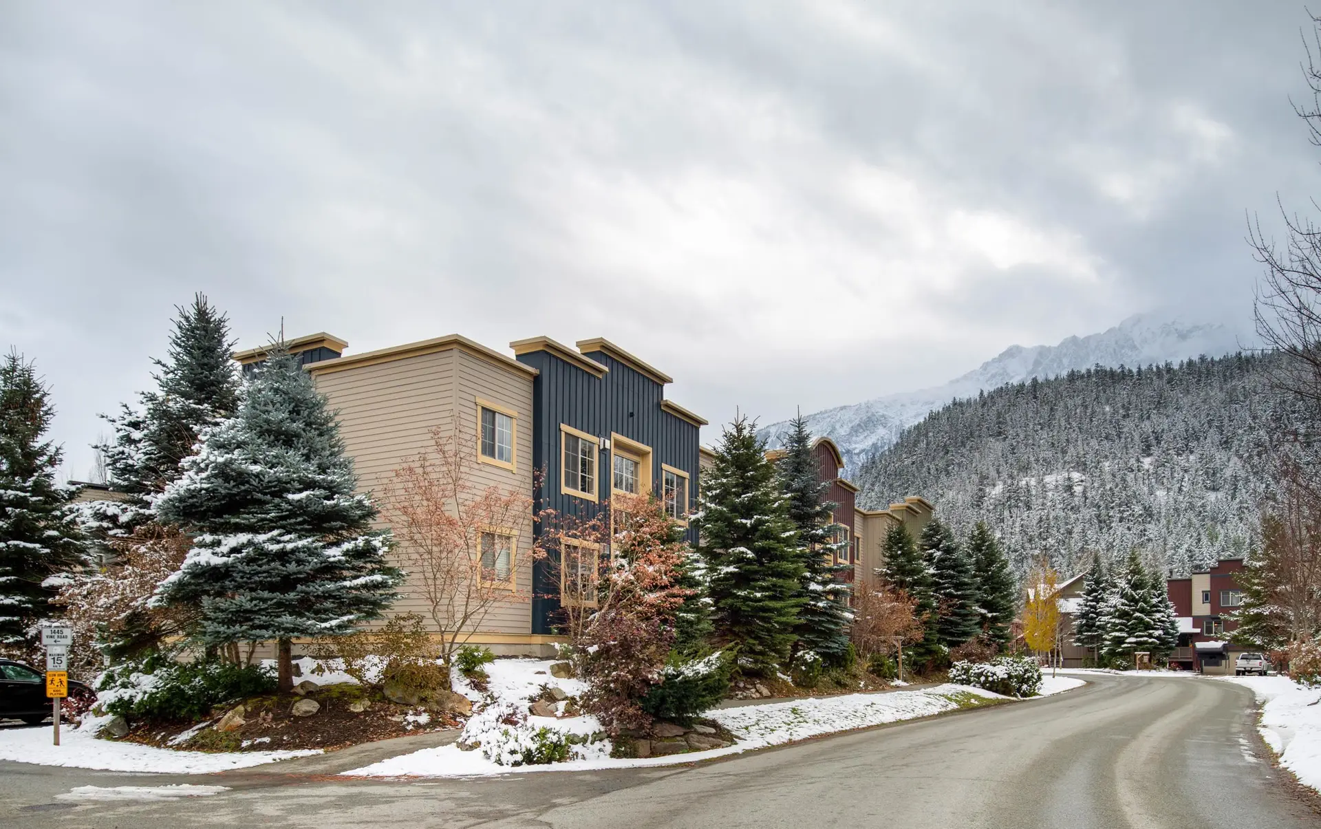 #2 1447 Vine Road - Image 18