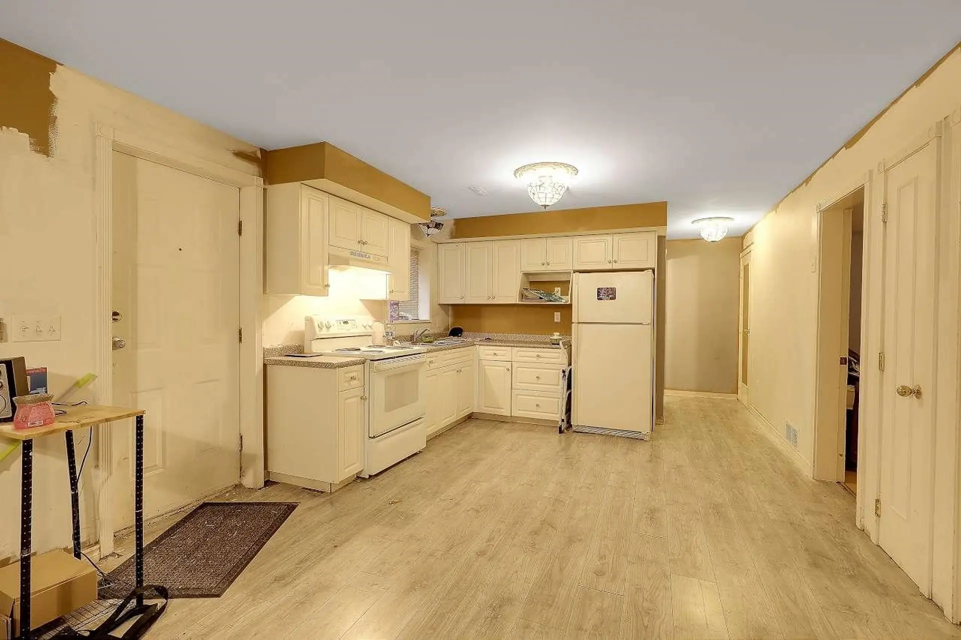 7381 Grand Street - Image 11