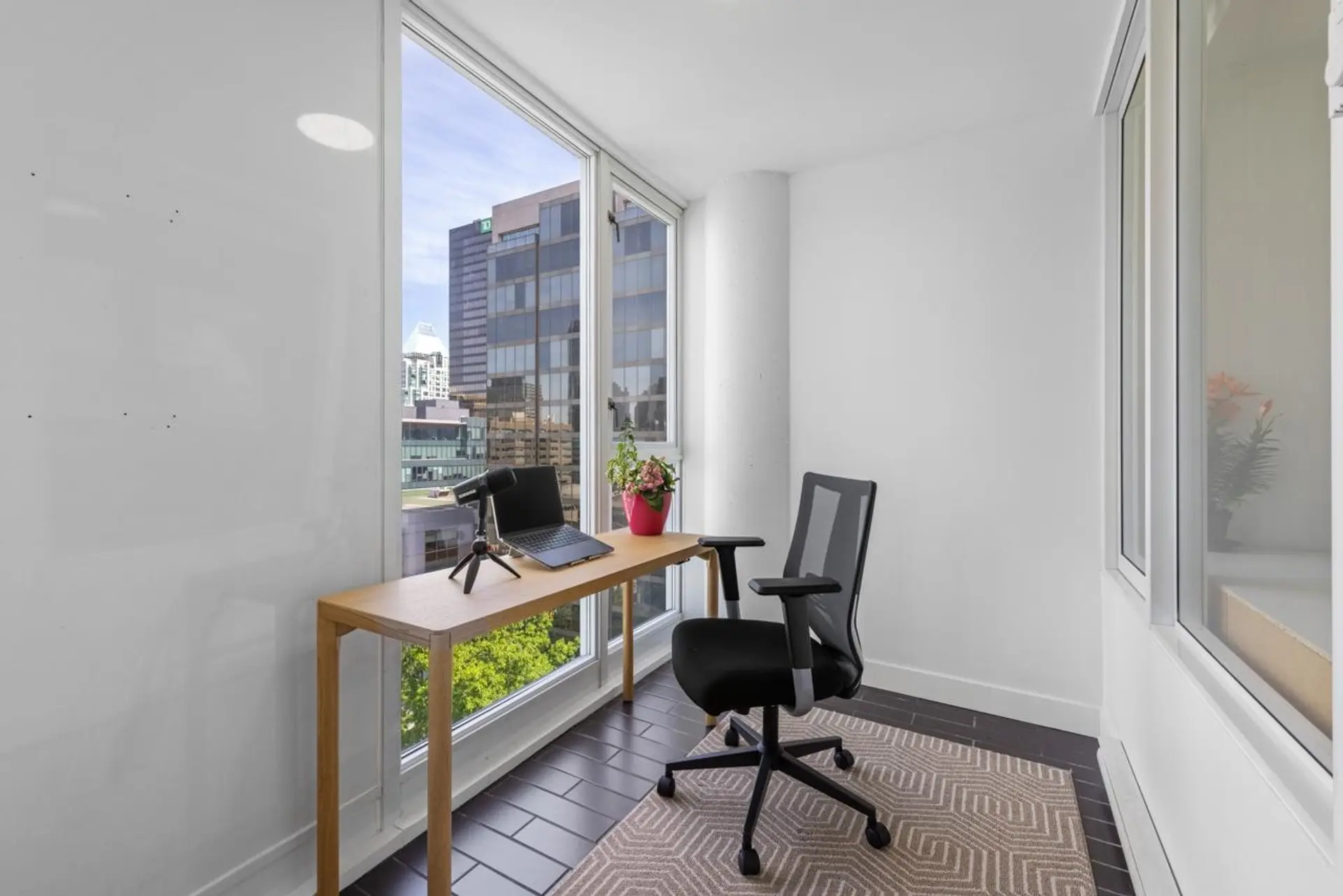#1102 822 Seymour Street - Image 5