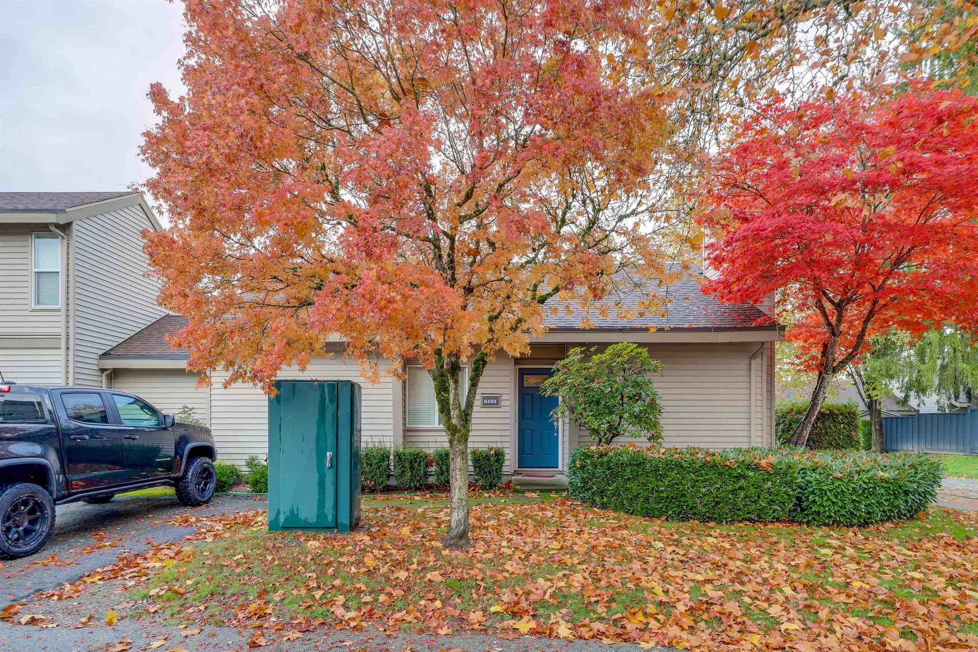 6101 W Greenside Drive - Image 1