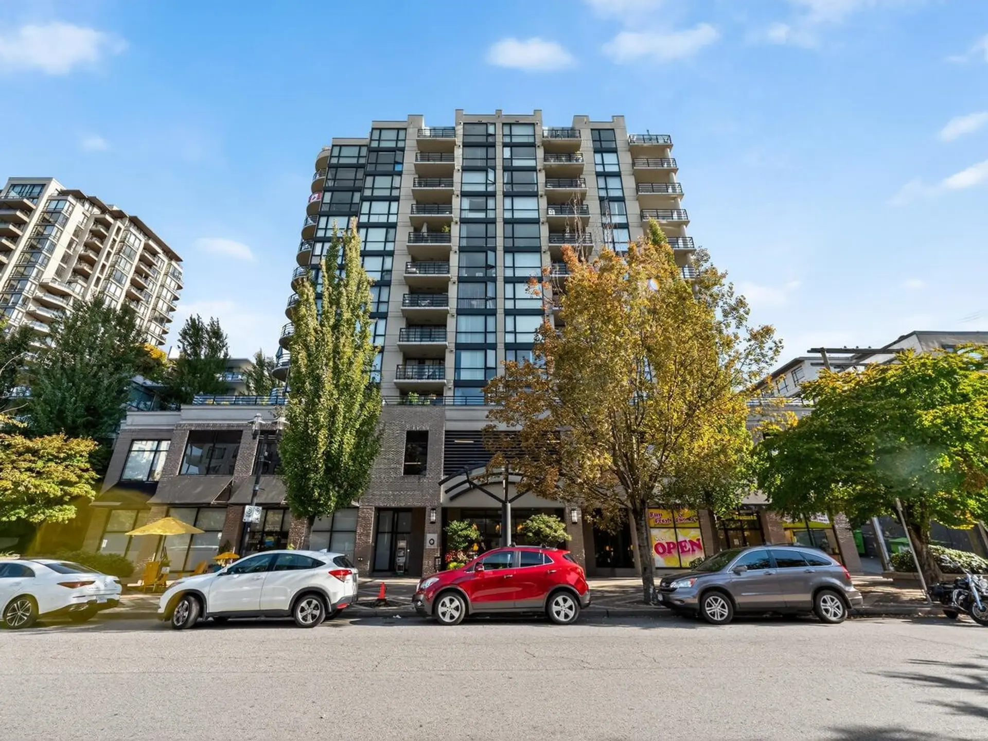 #907 124 W 1st Street - Image 1