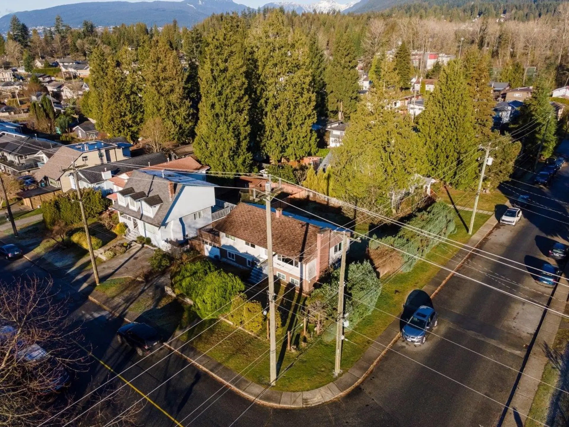 780 E 16th Street - Image 7