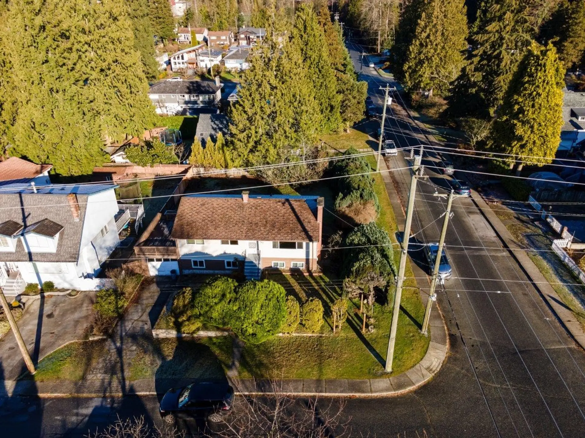 780 E 16th Street - Image 9